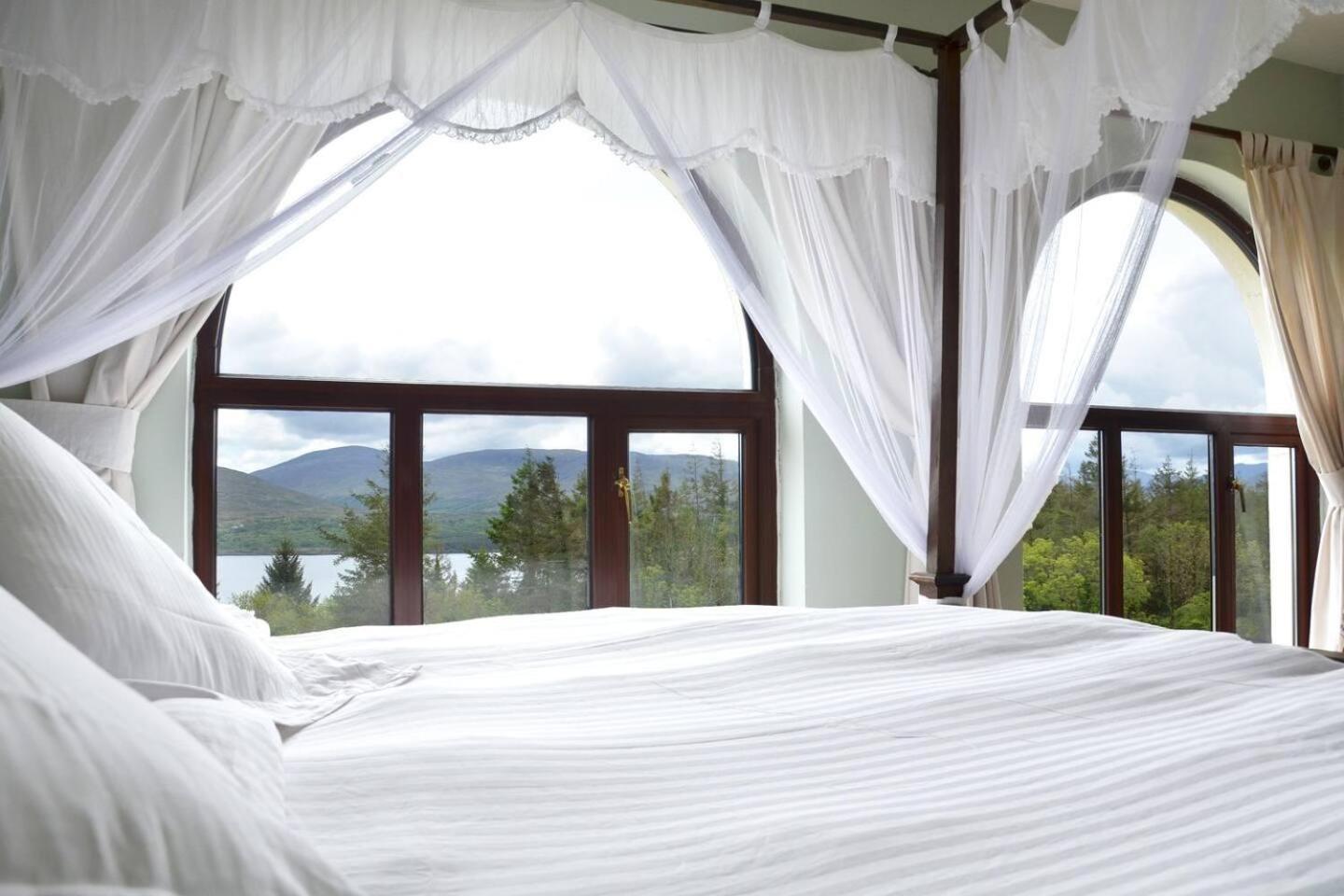 6 Ensuite Bedrooms-Sleeps 12-Garden-Sea & Mtn View view 3