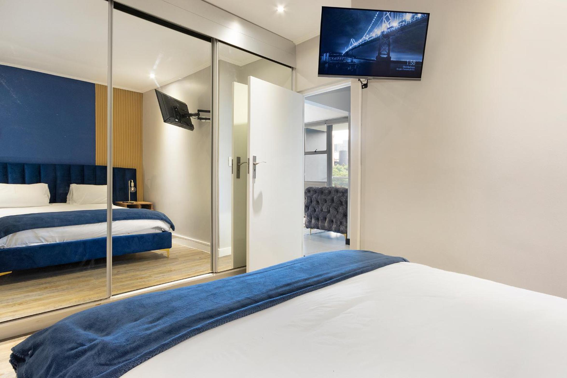KMG Apartments at The Apex