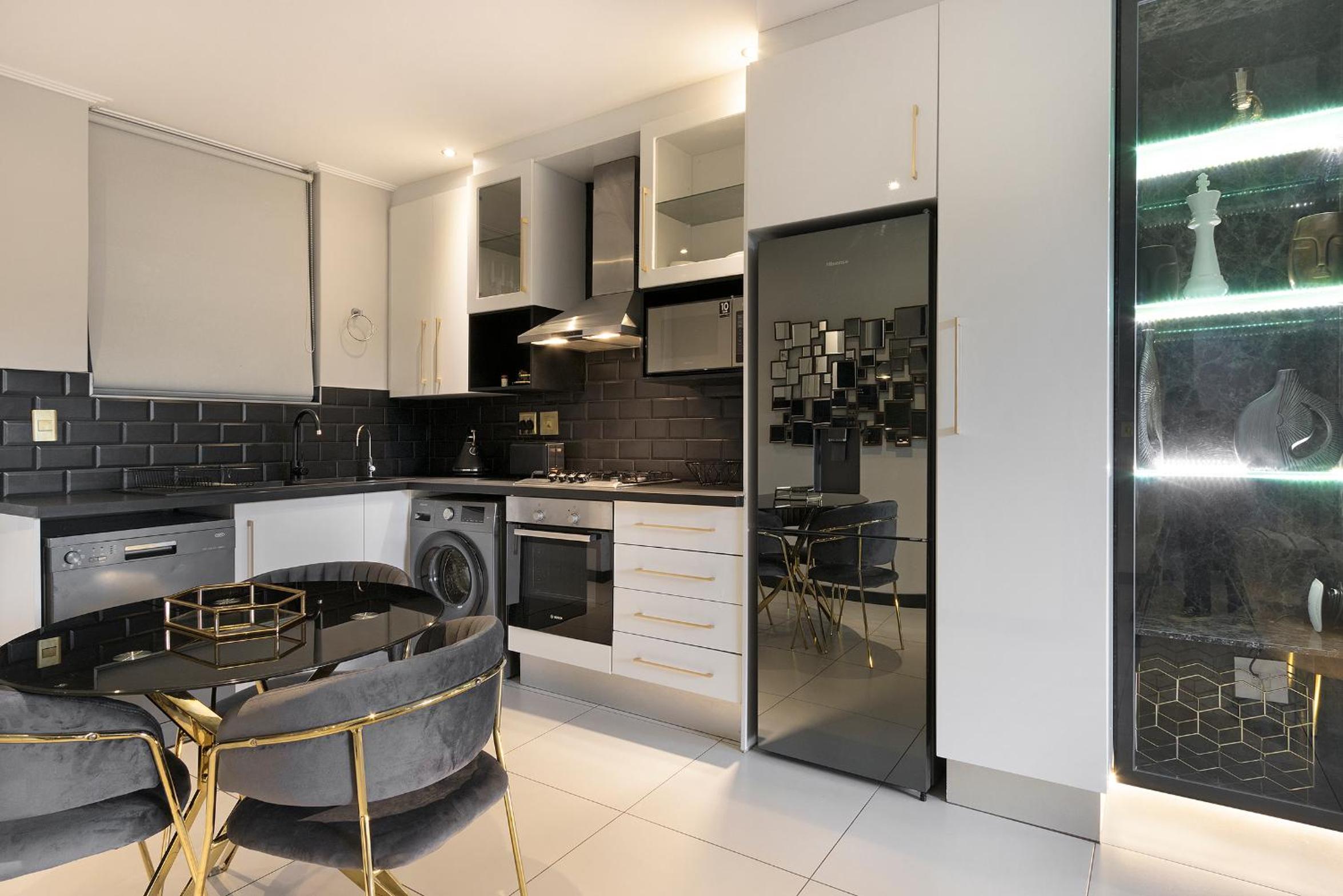 KMG Apartments at The Apex