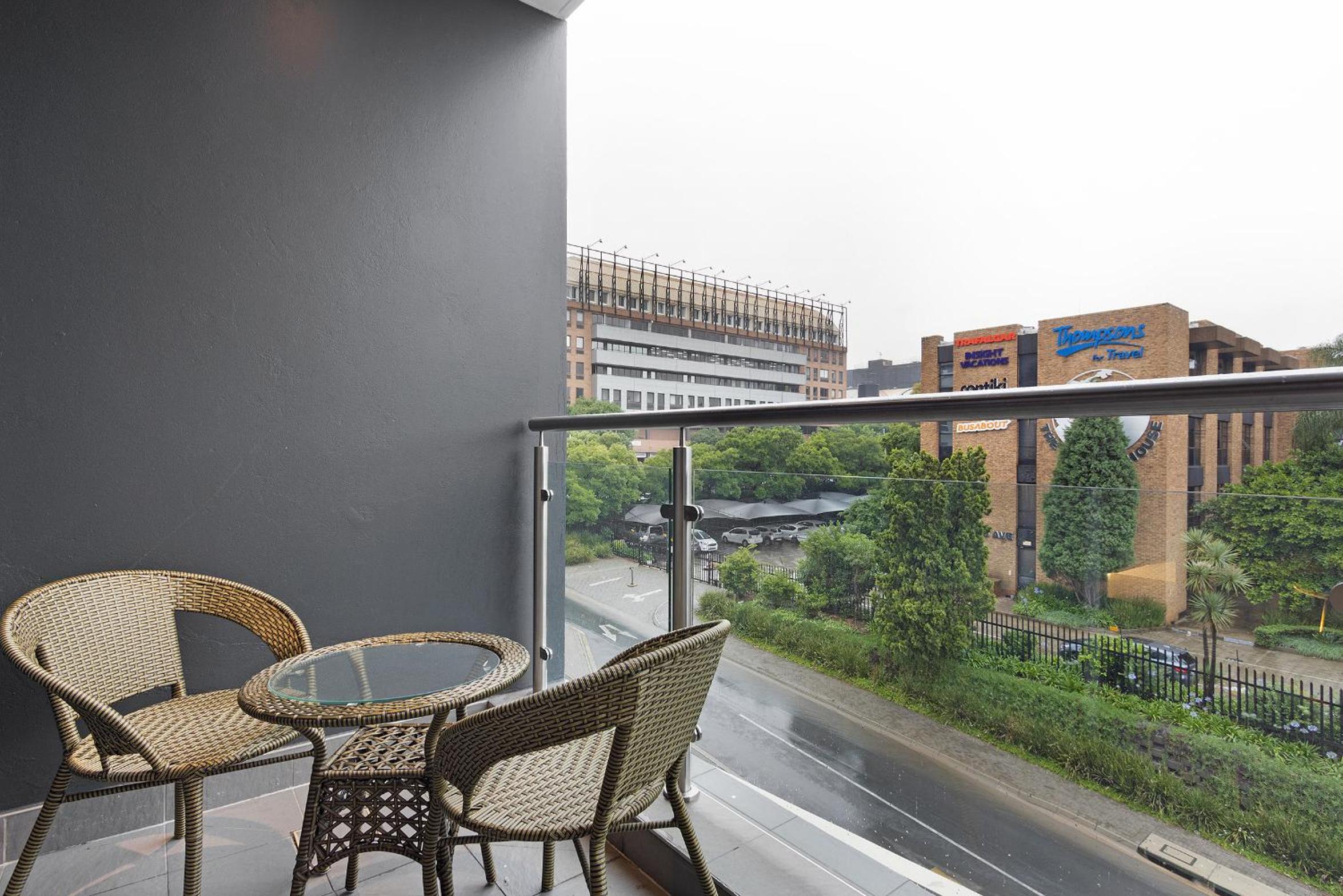 KMG Apartments at The Apex