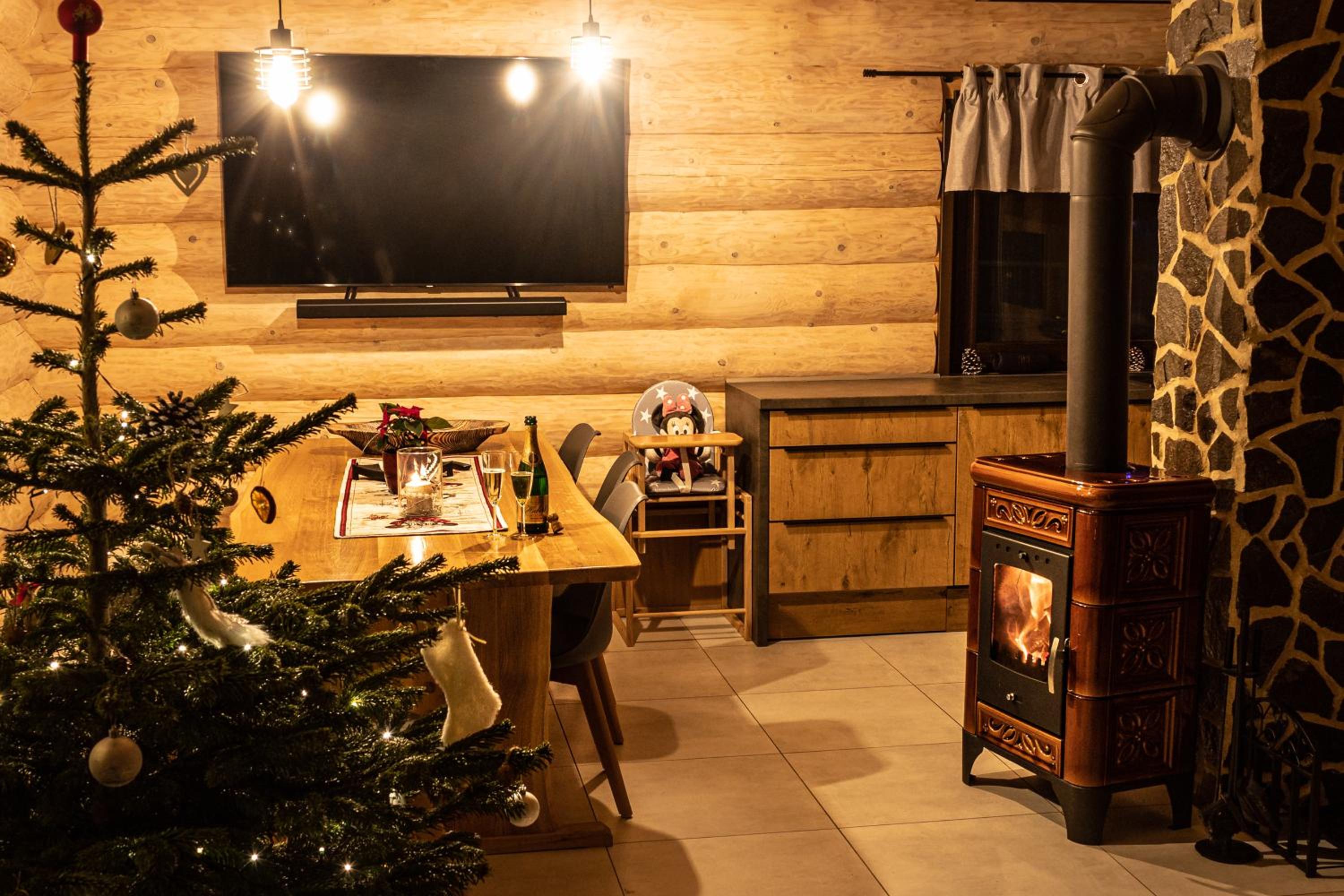 Zrúboček / Log Cabin view 5