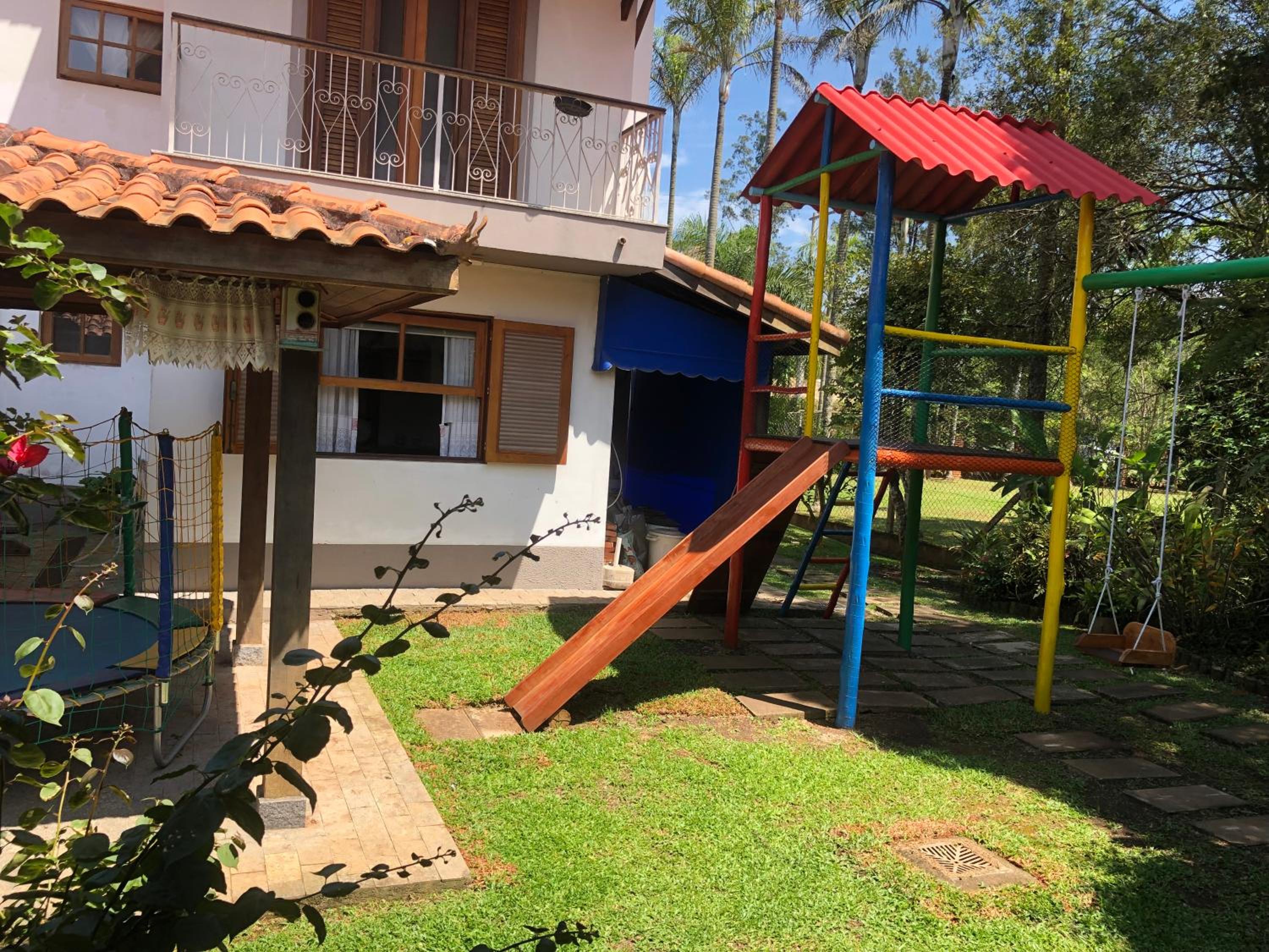 Casa alto padrão em condomínio fechado - São Roque