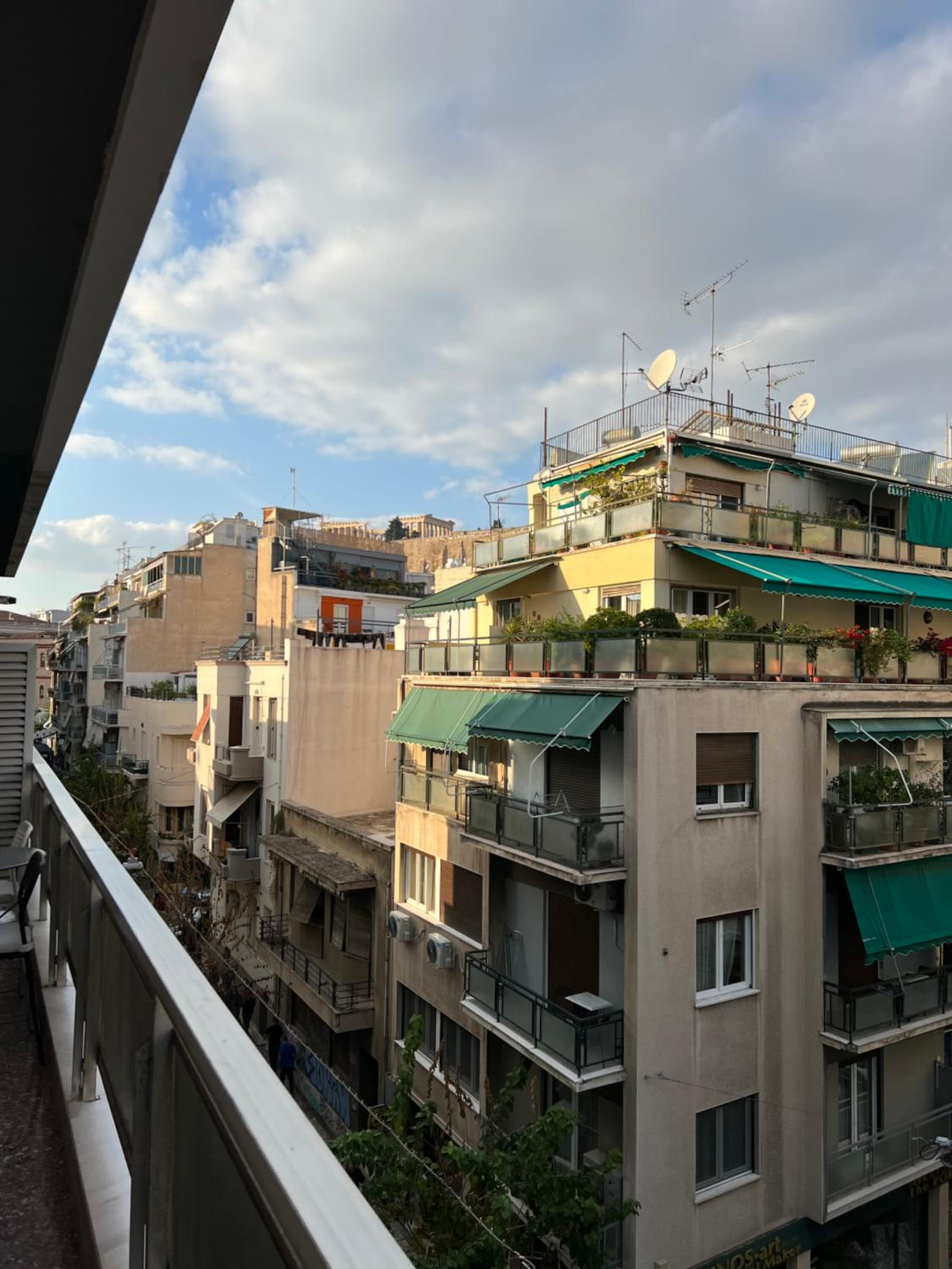 A Stroll to the Acropolis - By Athenian Homes