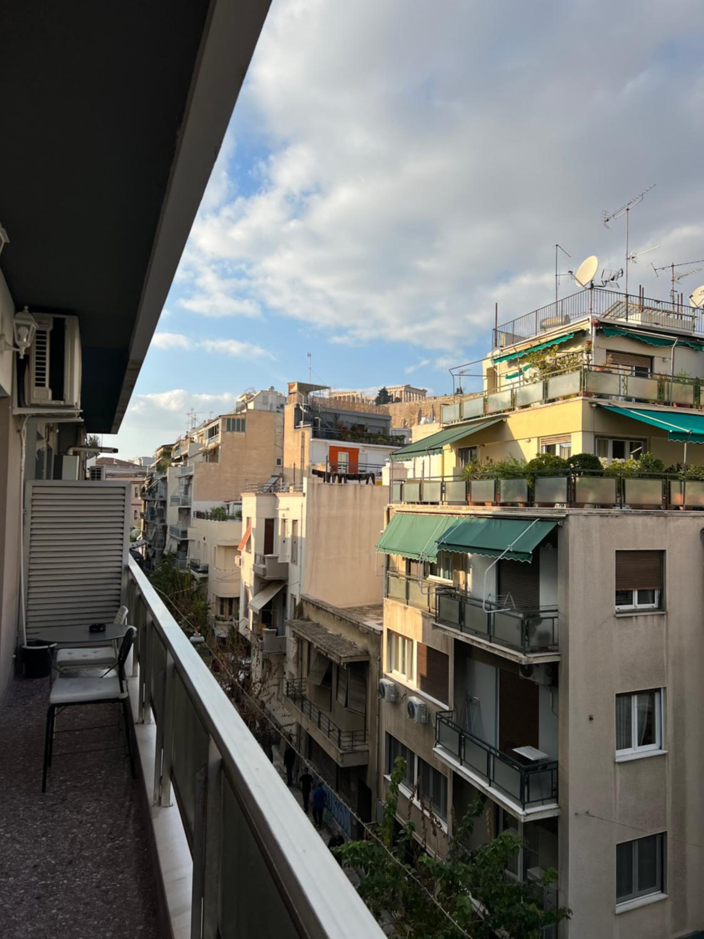 A Stroll to the Acropolis - By Athenian Homes