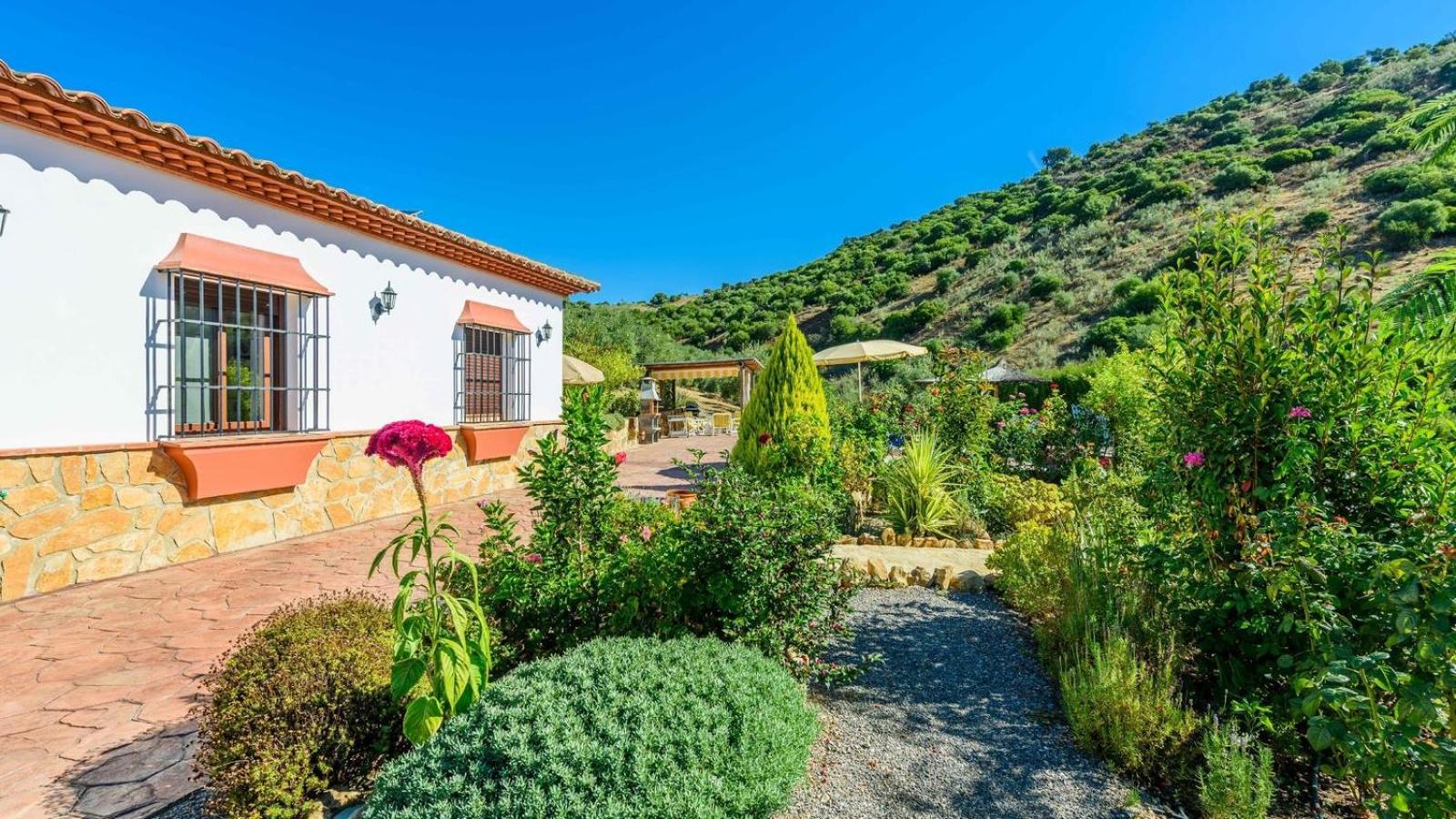 Villa Los Rosales El Gastor by Ruralidays