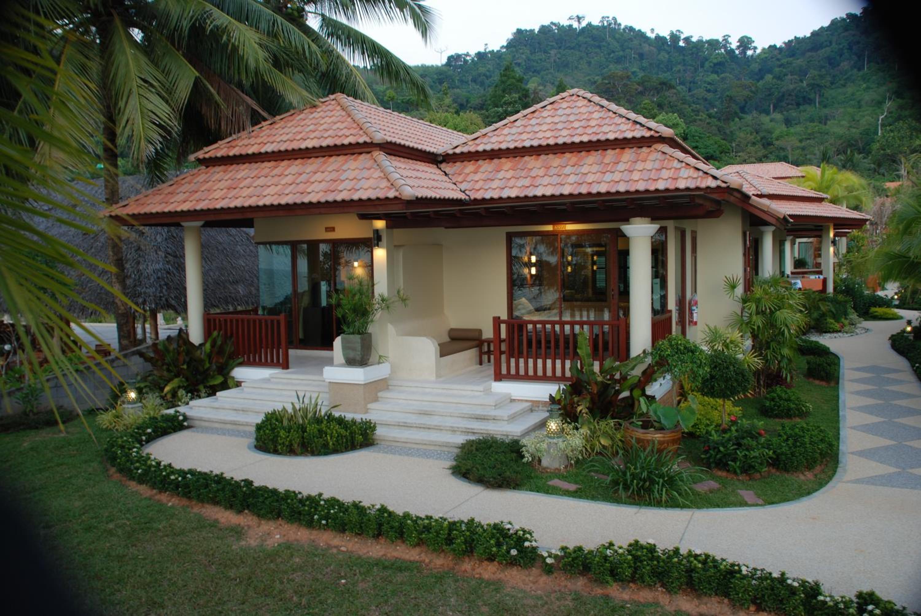Khaolak Bayfront Resort