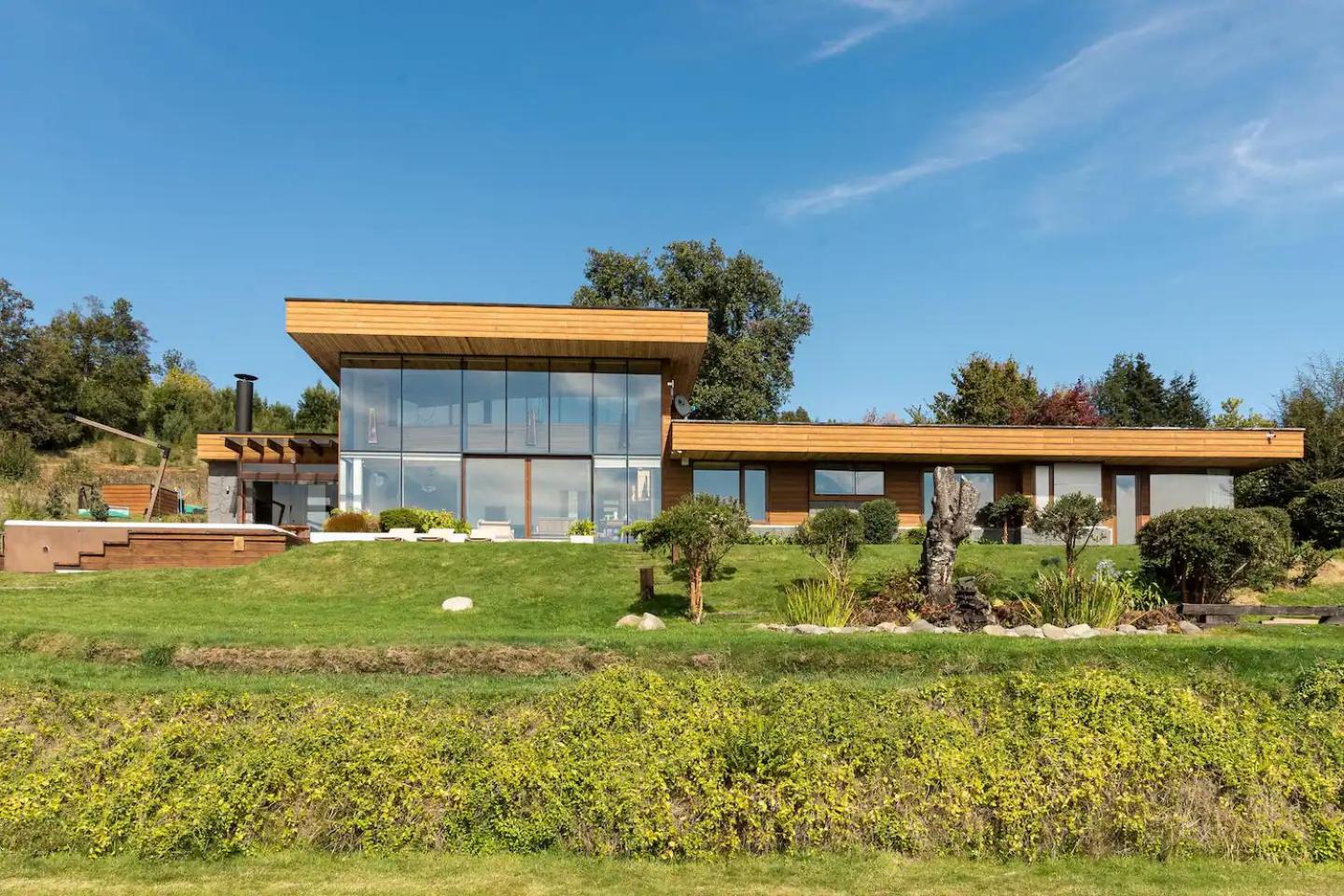 Lujosa Casa Altamira vista al lago e Isla Aillaquillen