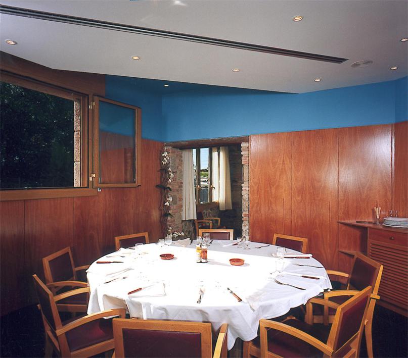 Hostal Mallorquines view 4