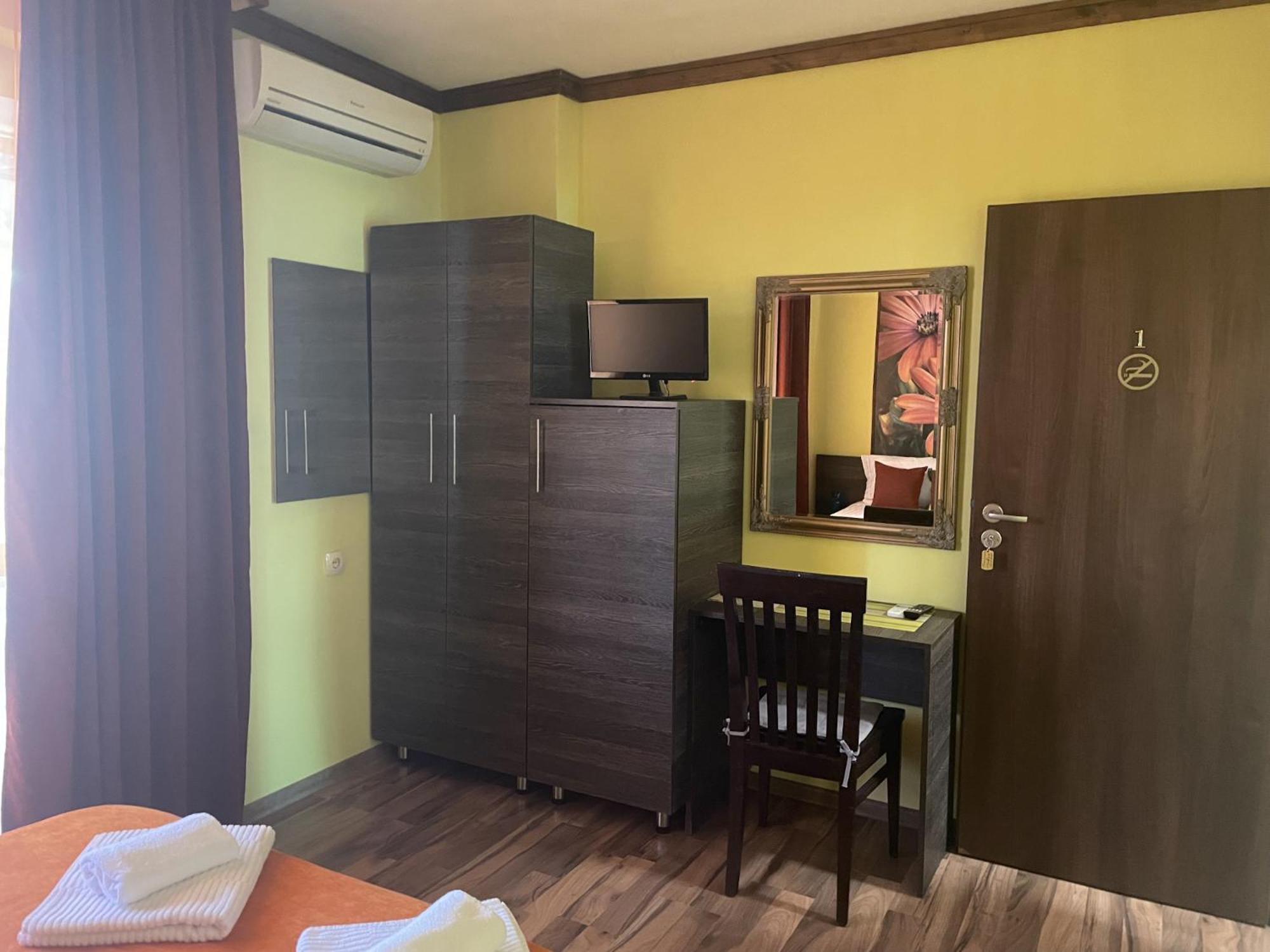 Asya Guest House