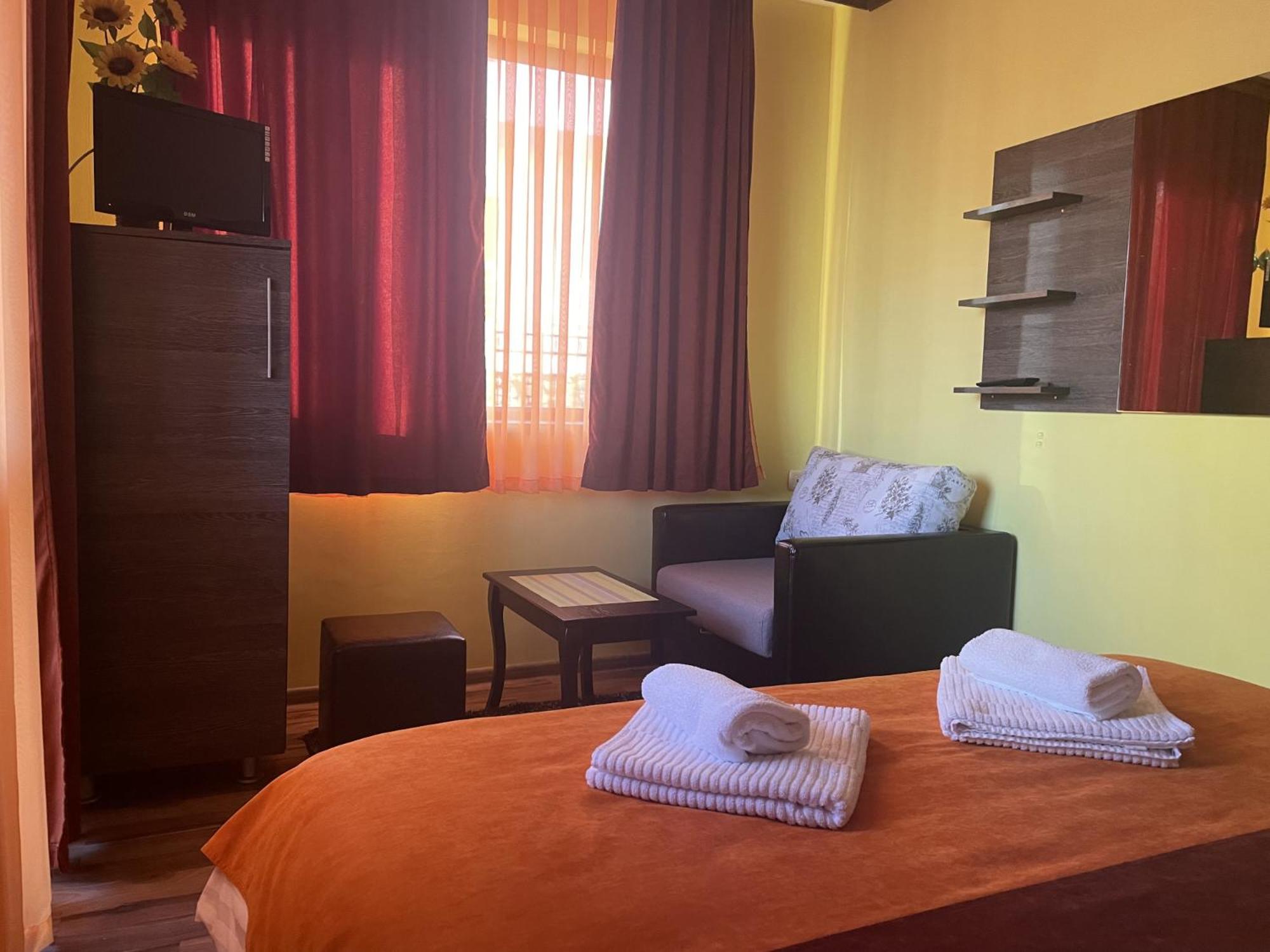Asya Guest House