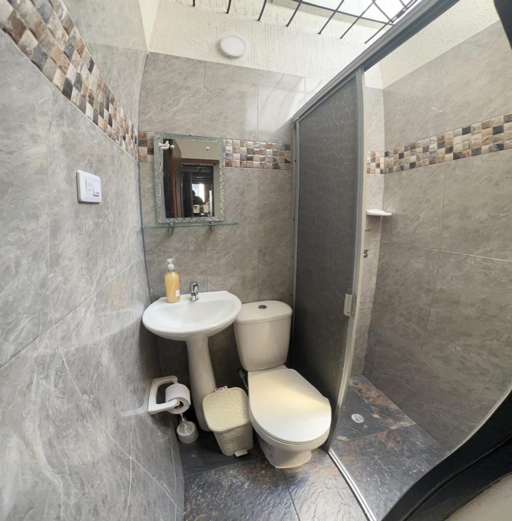Agradable casa en Buga junto a la basílica