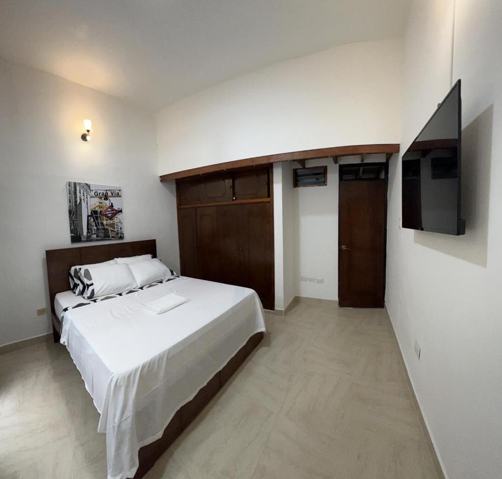 Agradable casa en Buga junto a la basílica