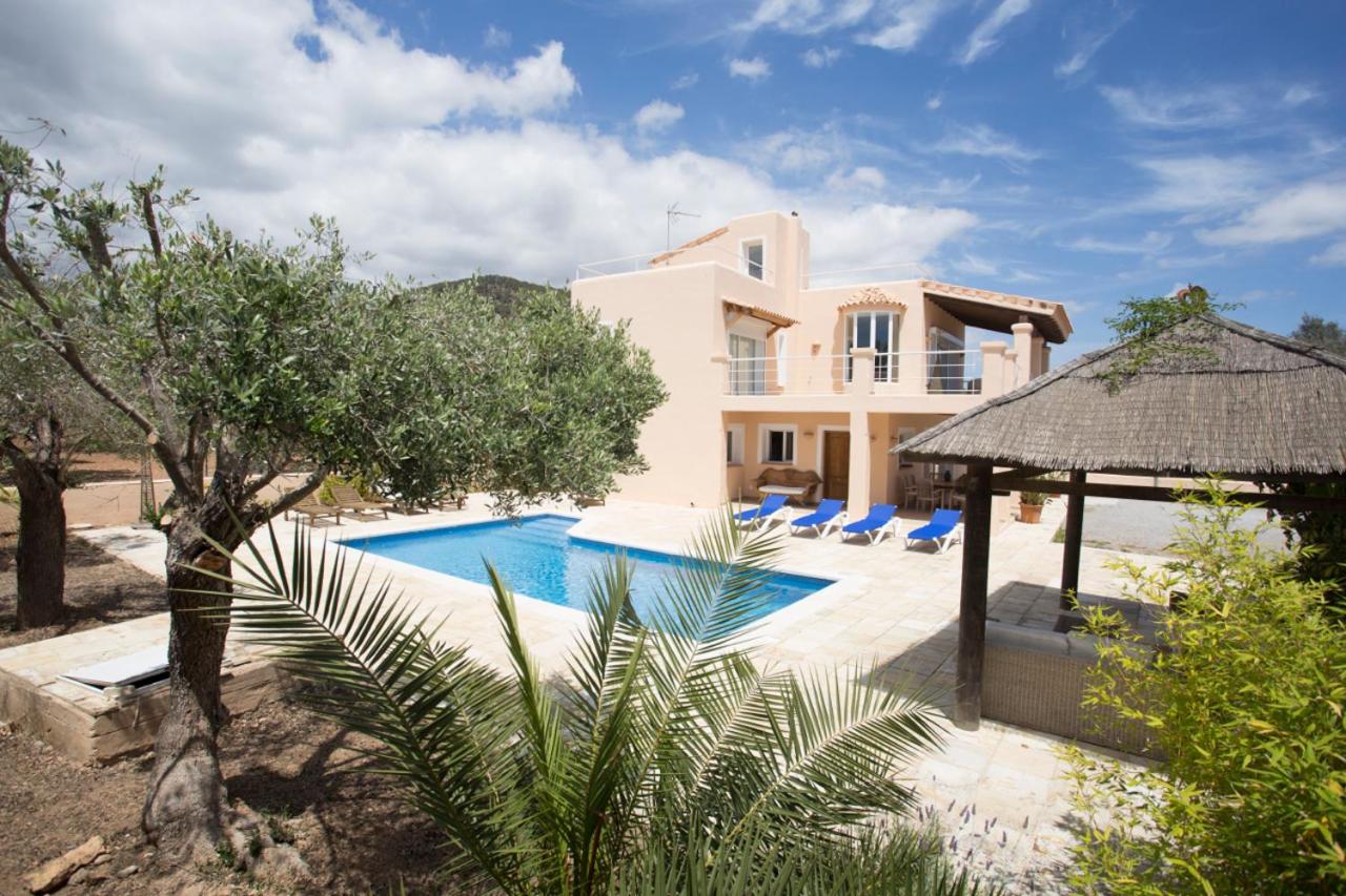 Villa Tom is near to Playa Den Bossa view 2