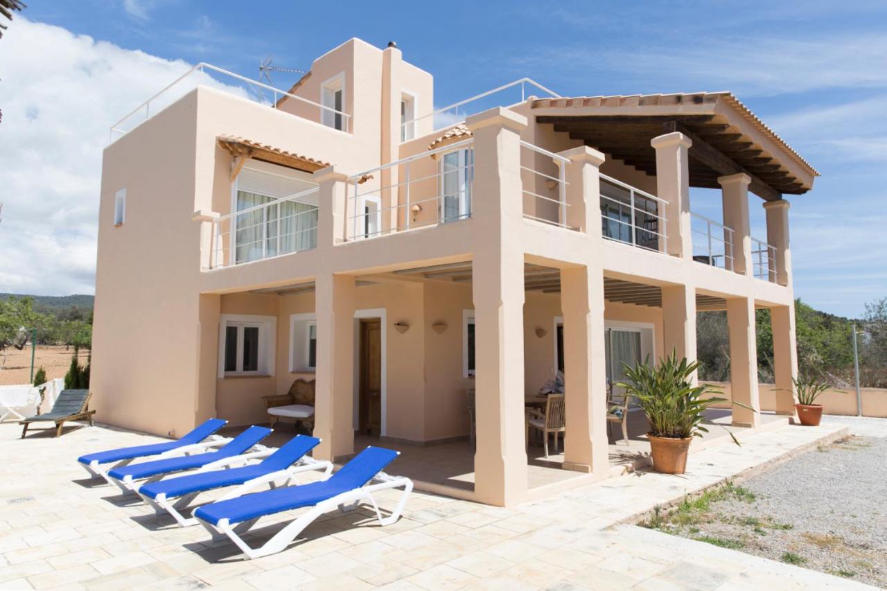 Villa Tom is near to Playa Den Bossa view 3