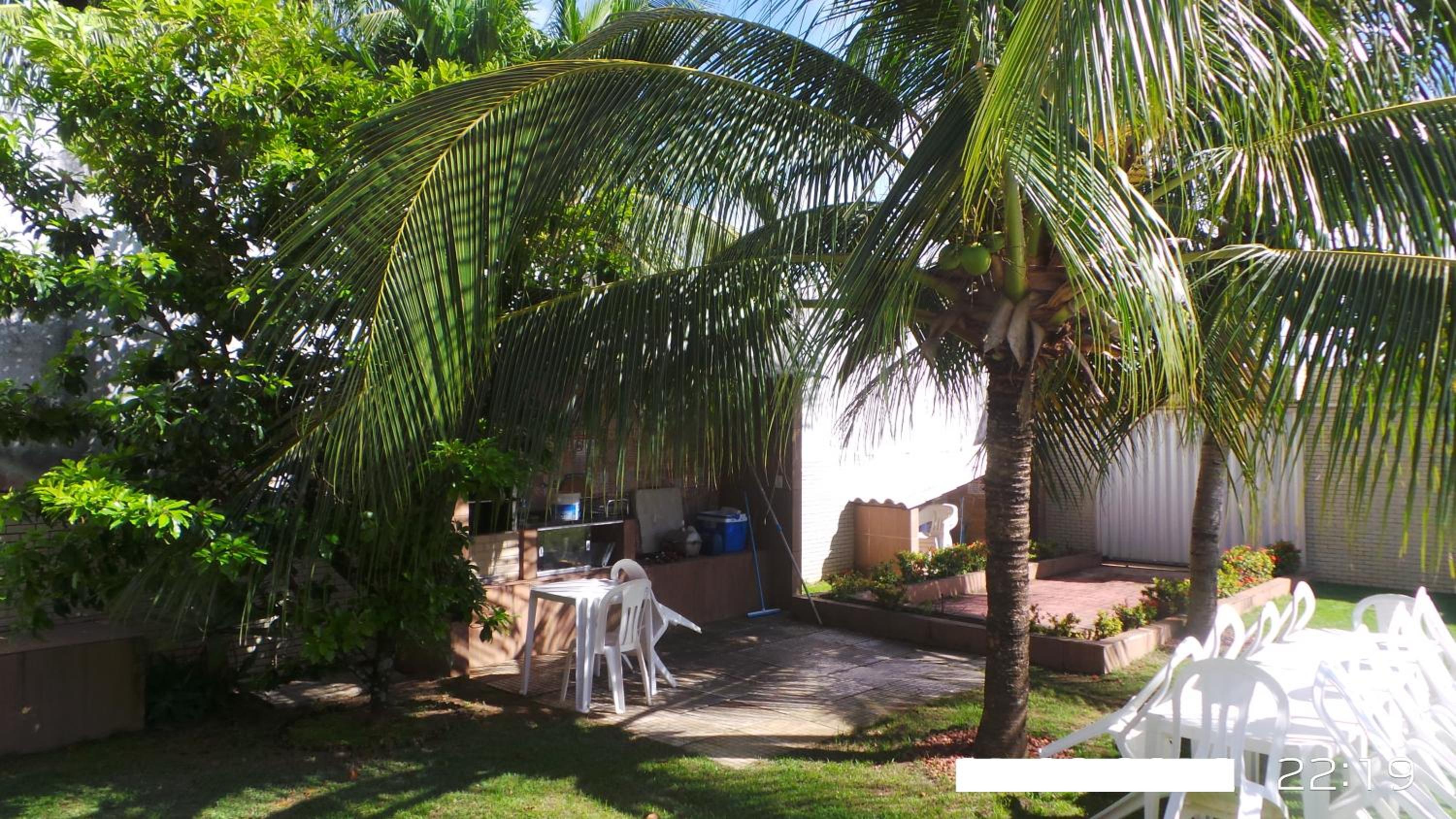 Excelente casa com Piscina