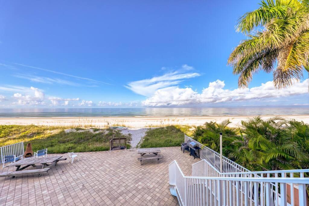 Beautiful Beachfront Retreat view 2
