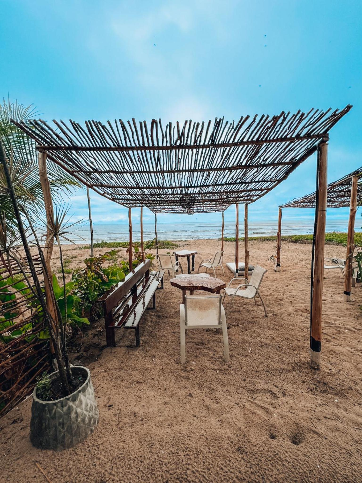 Pousada Casa Boa Milagres a beira mar ideal para curtir a Rota dos Milagres view 2