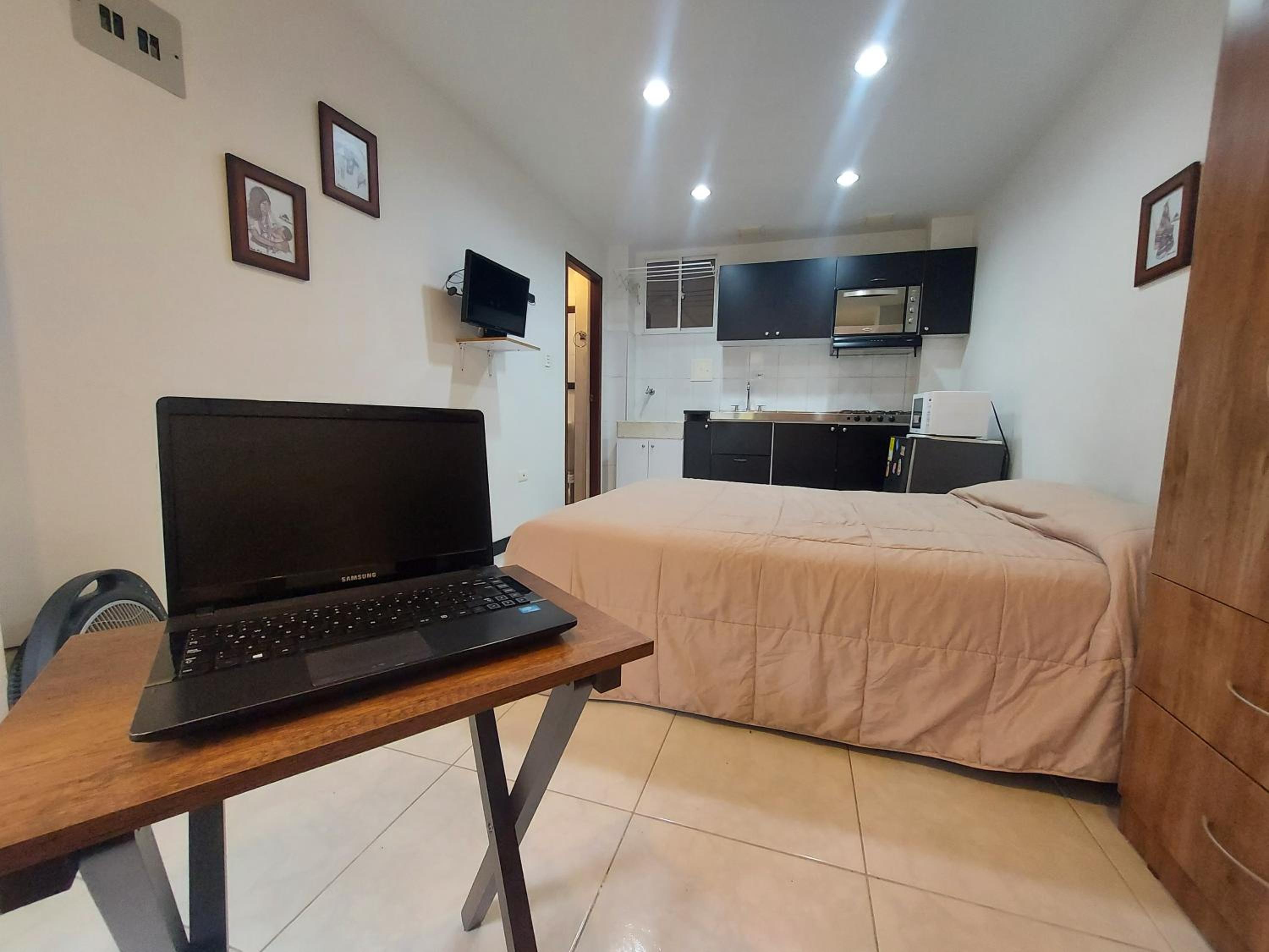 Apartaestudio Laureles la 33