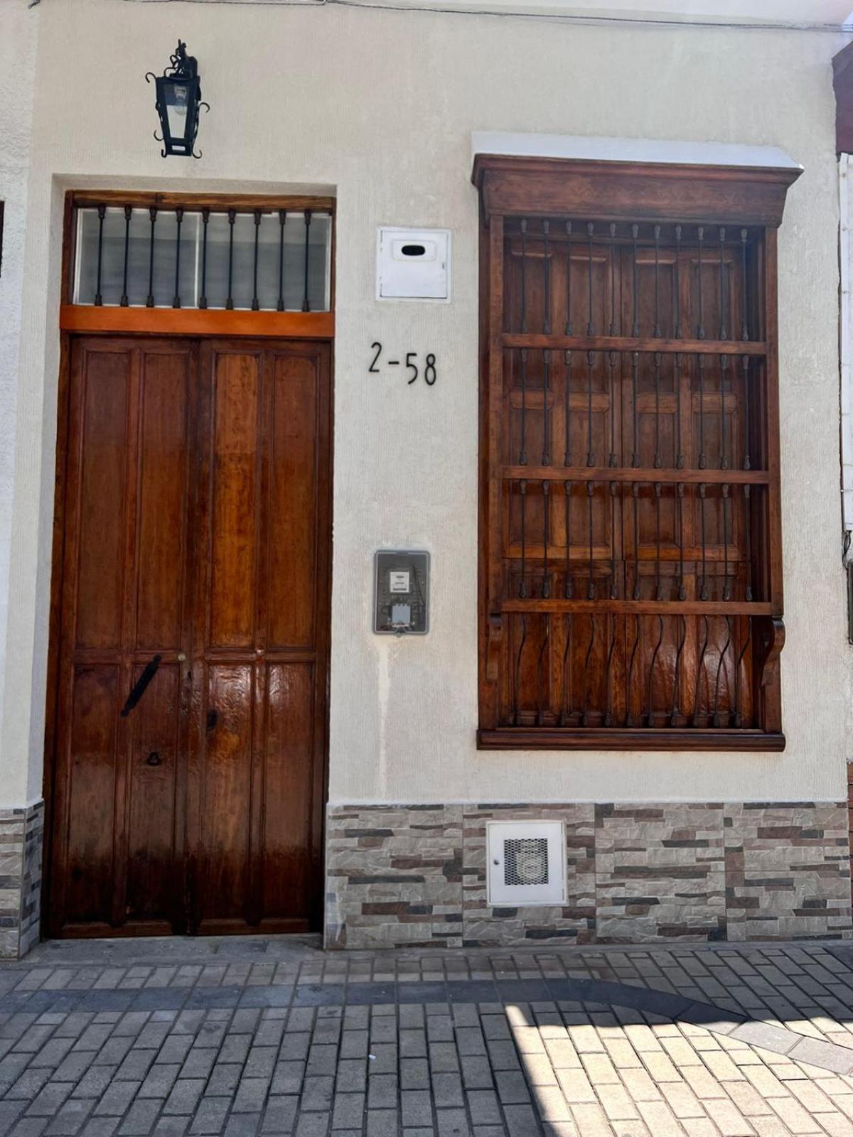 Agradable casa en Buga junto a la basílica