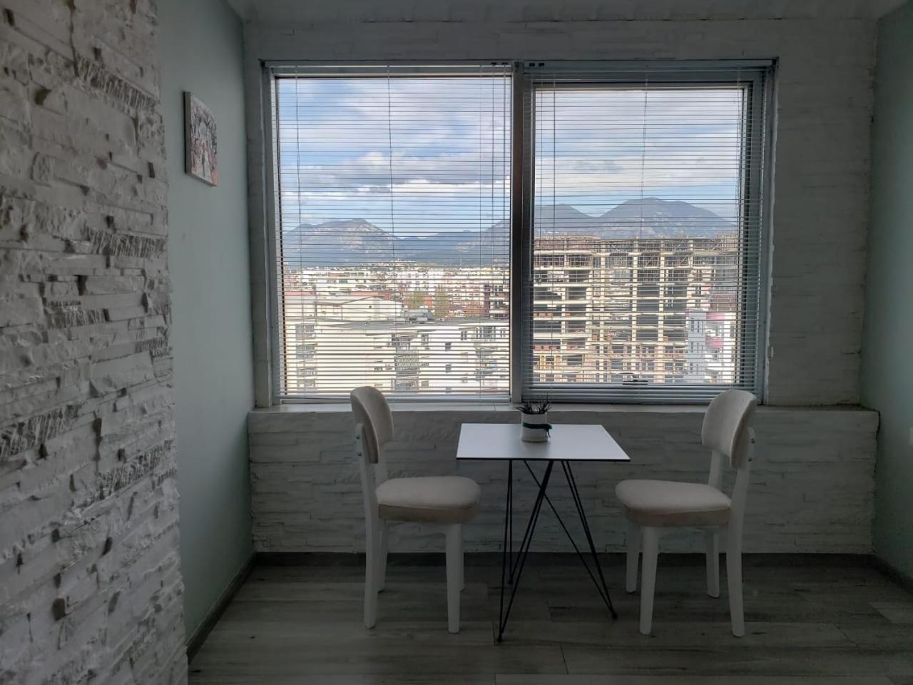 Agroni Rooms