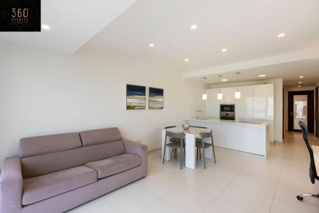 Modern Apt in Marsaskala | Near Seafront & Beaches view 5