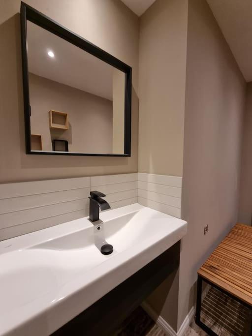PINE COTTAGE- 5 minutes Francorchamps - charme -piscine-calme-jardin