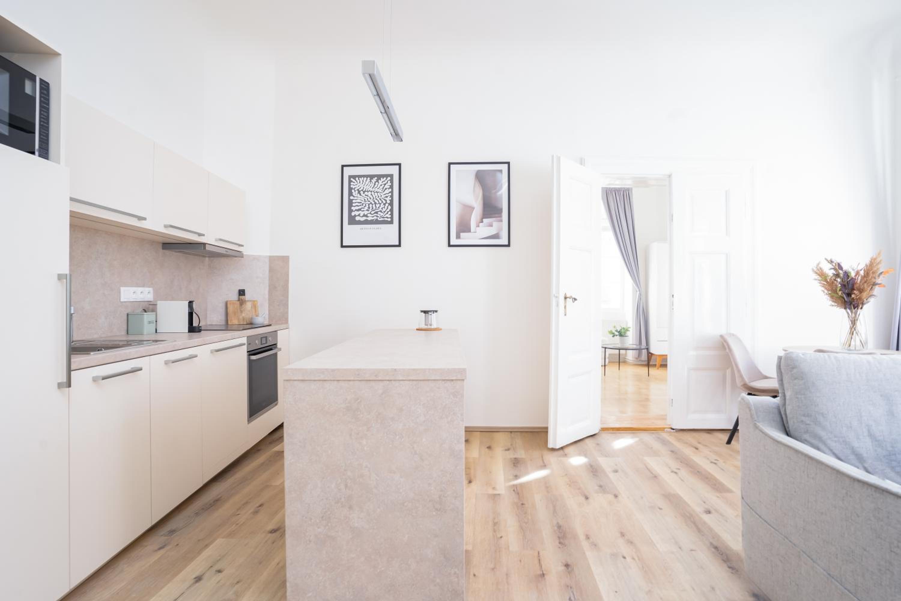 Prague Days - Two-bedroom Apartment with Workspace right next to Old Town Square