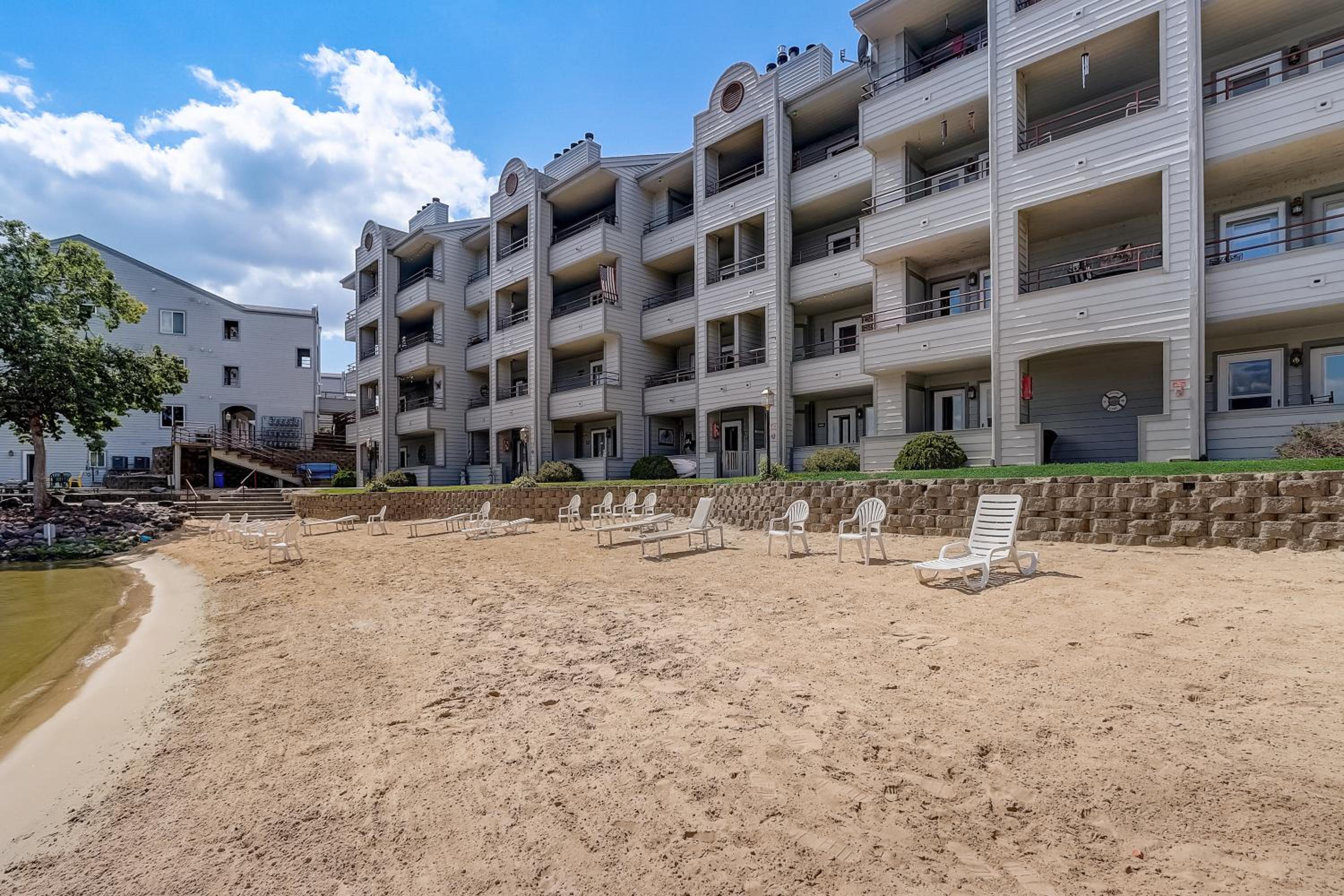 Hotel Wfc Lakefront Views Family Or Romance