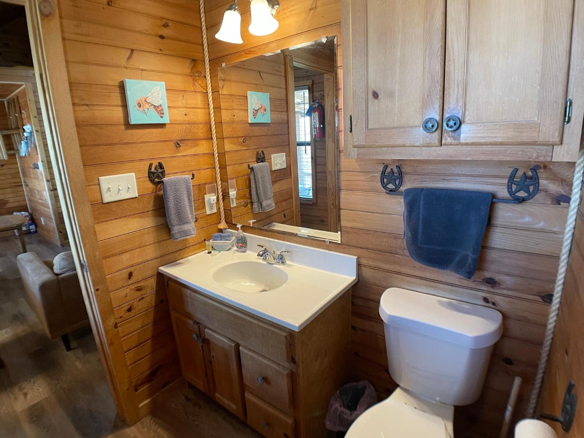 Walnut Canyon Cabins