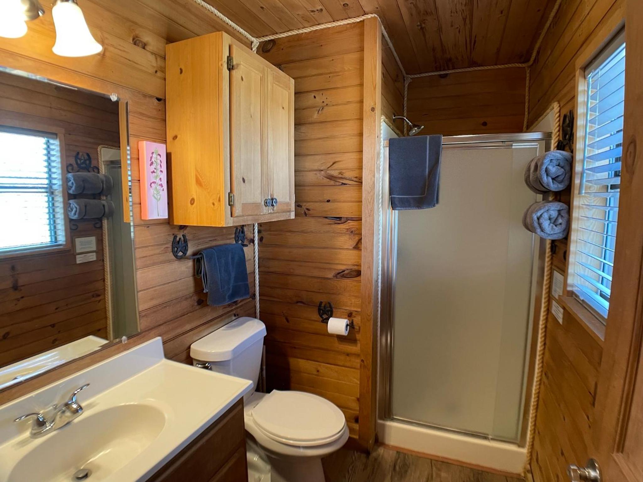 Walnut Canyon Cabins