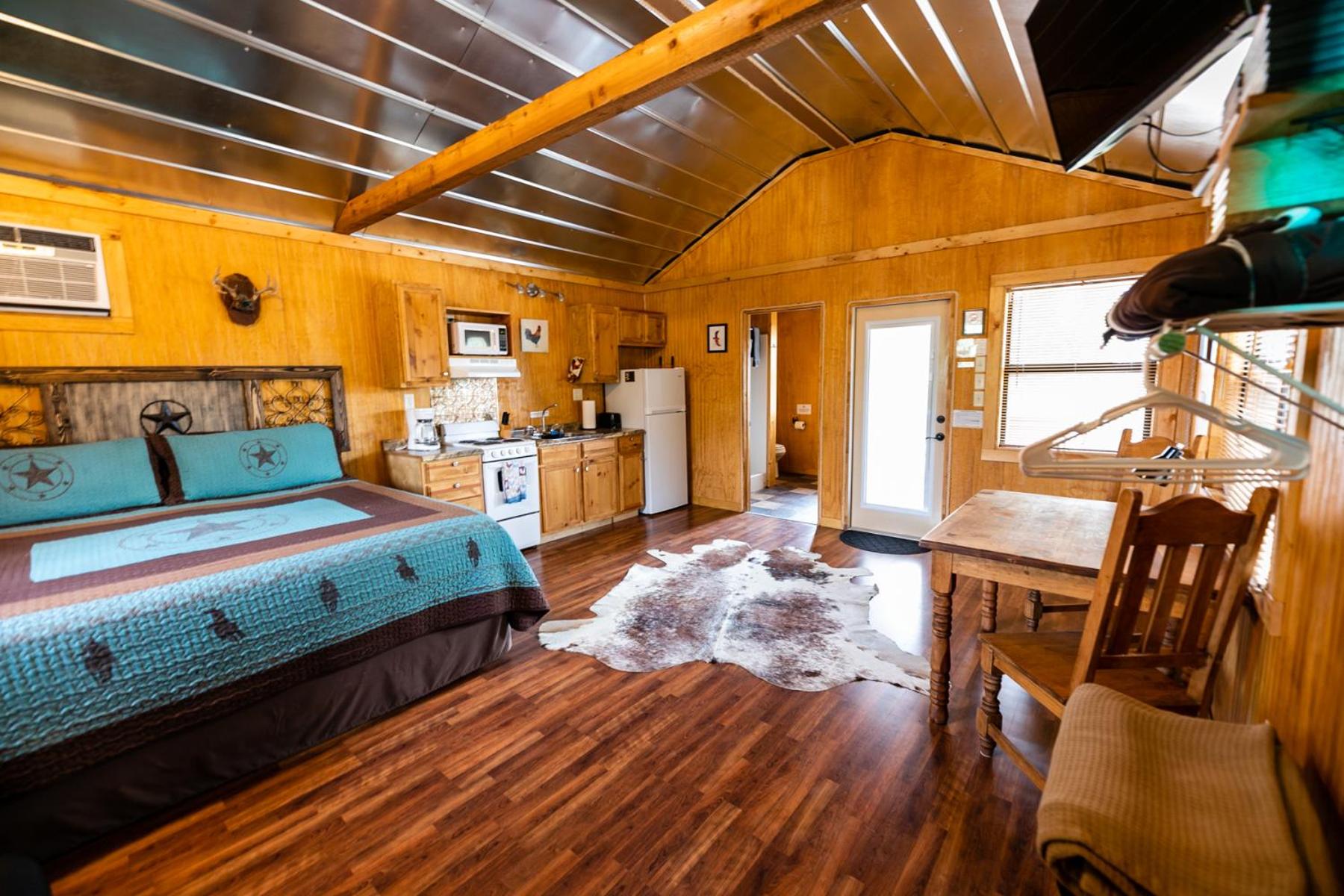 Walnut Canyon Cabins
