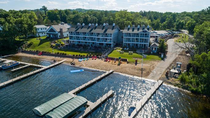 Hotel Quarterdeck Resort