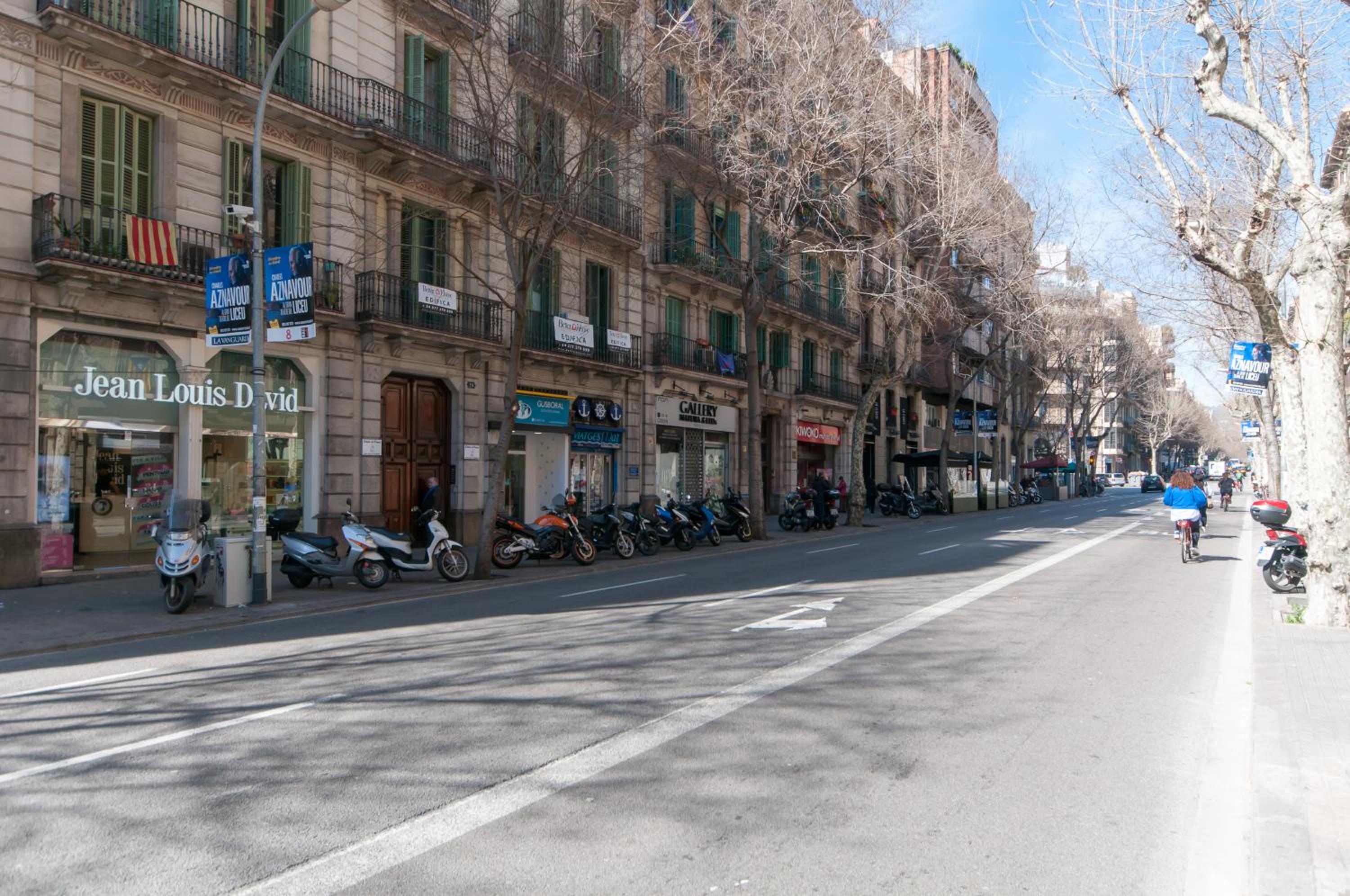 Homenfun Barcelona Eixample I