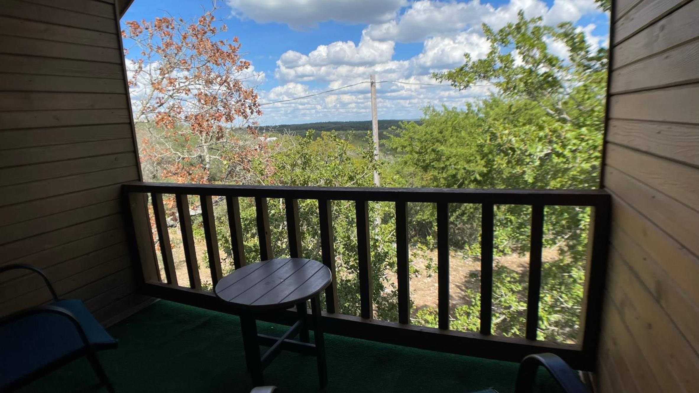Walnut Canyon Cabins