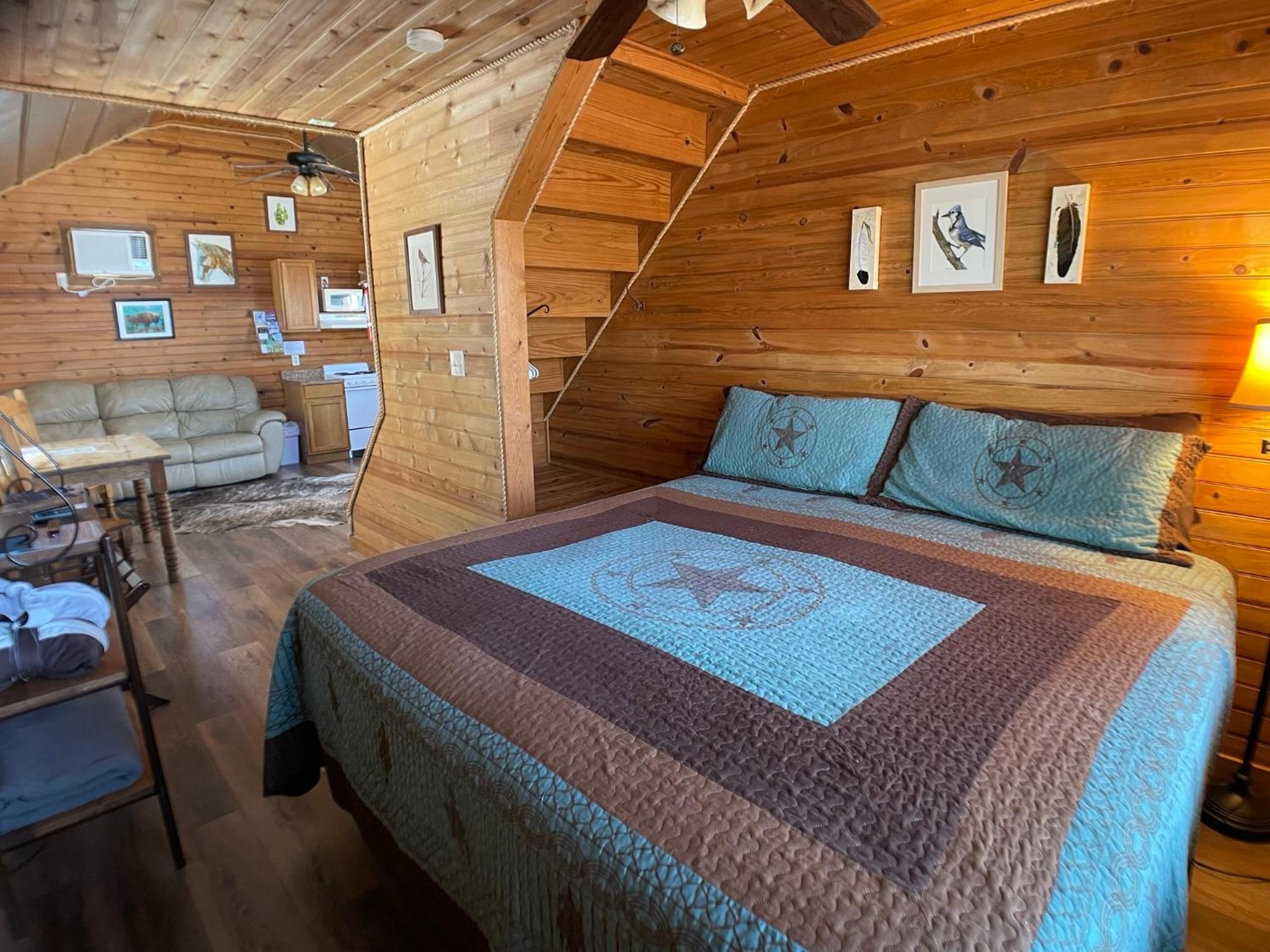 Walnut Canyon Cabins