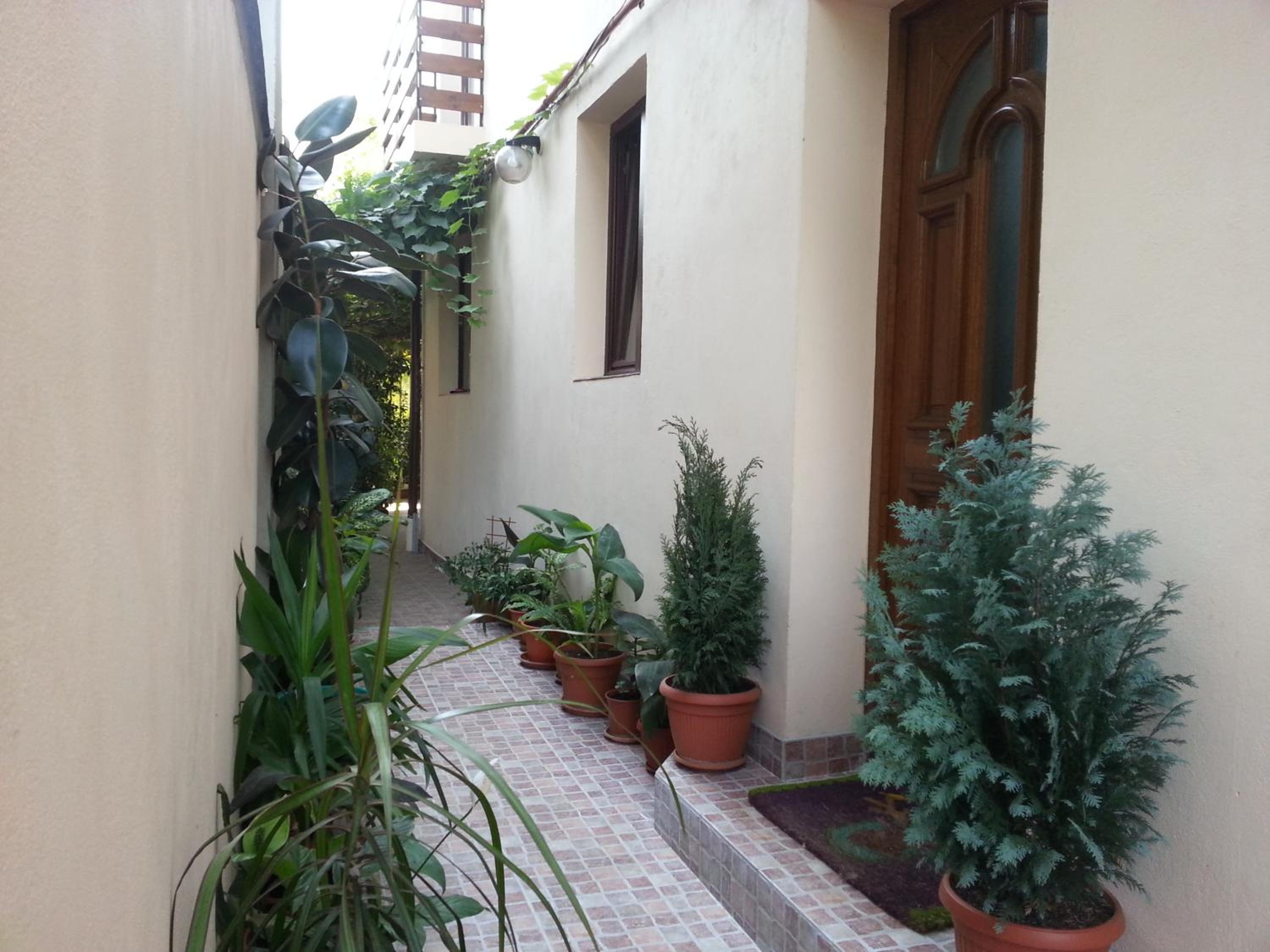 Banu Manta Apartments