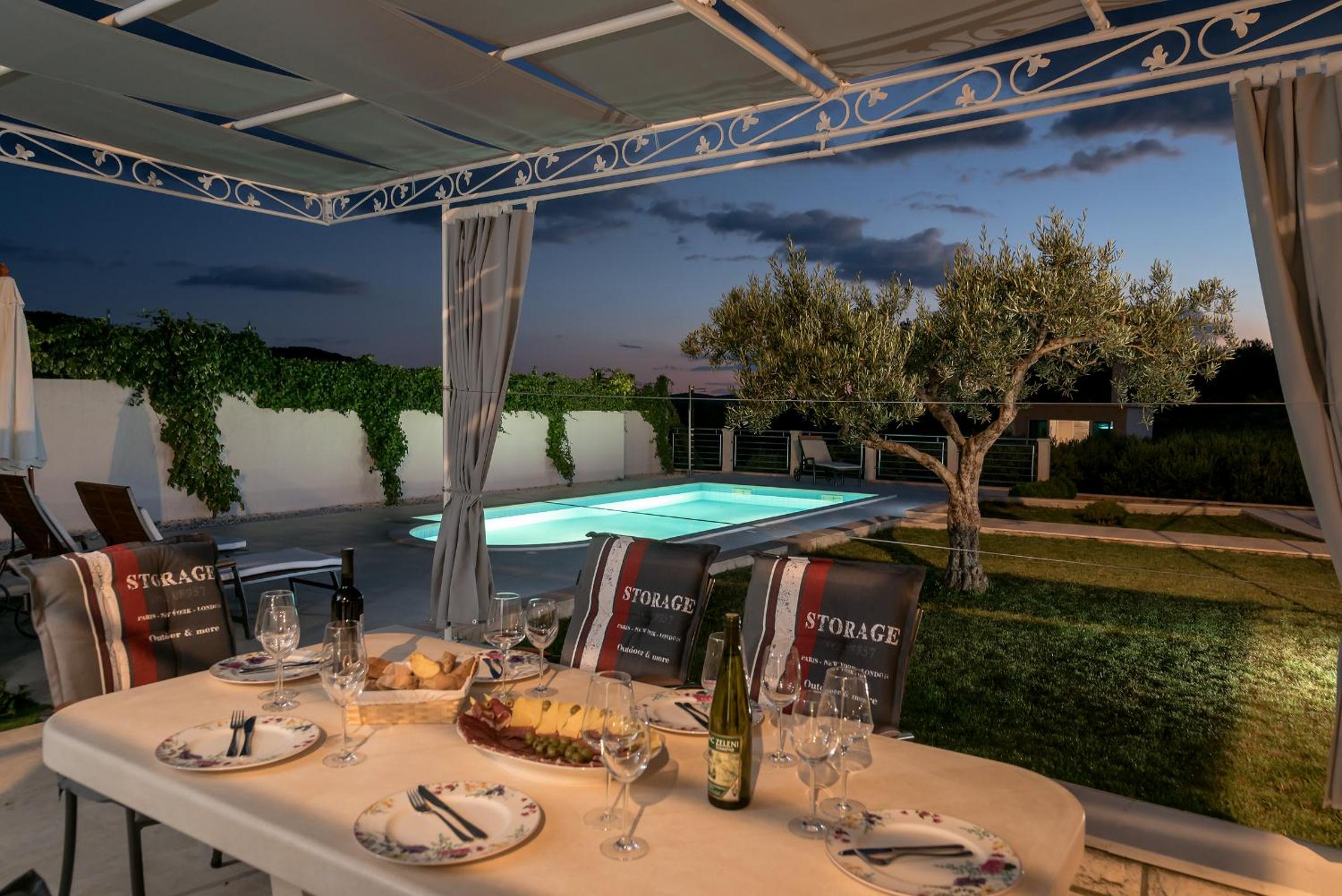 Villa Lilin San view 4
