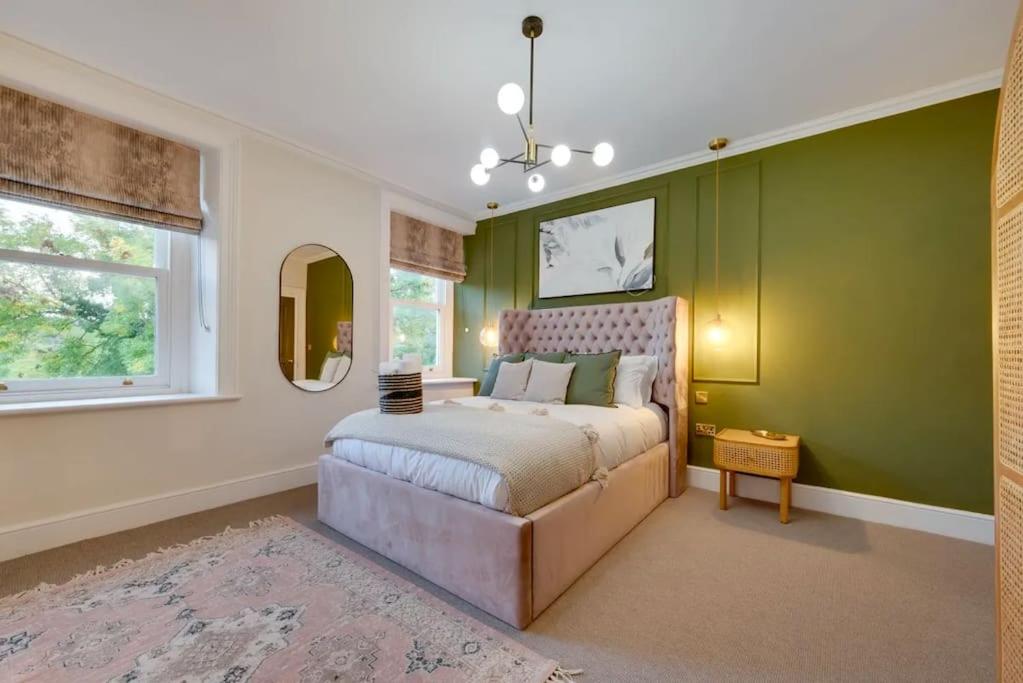 Newly renovated 4 Bedroom Cottage with Wood Burner view 4