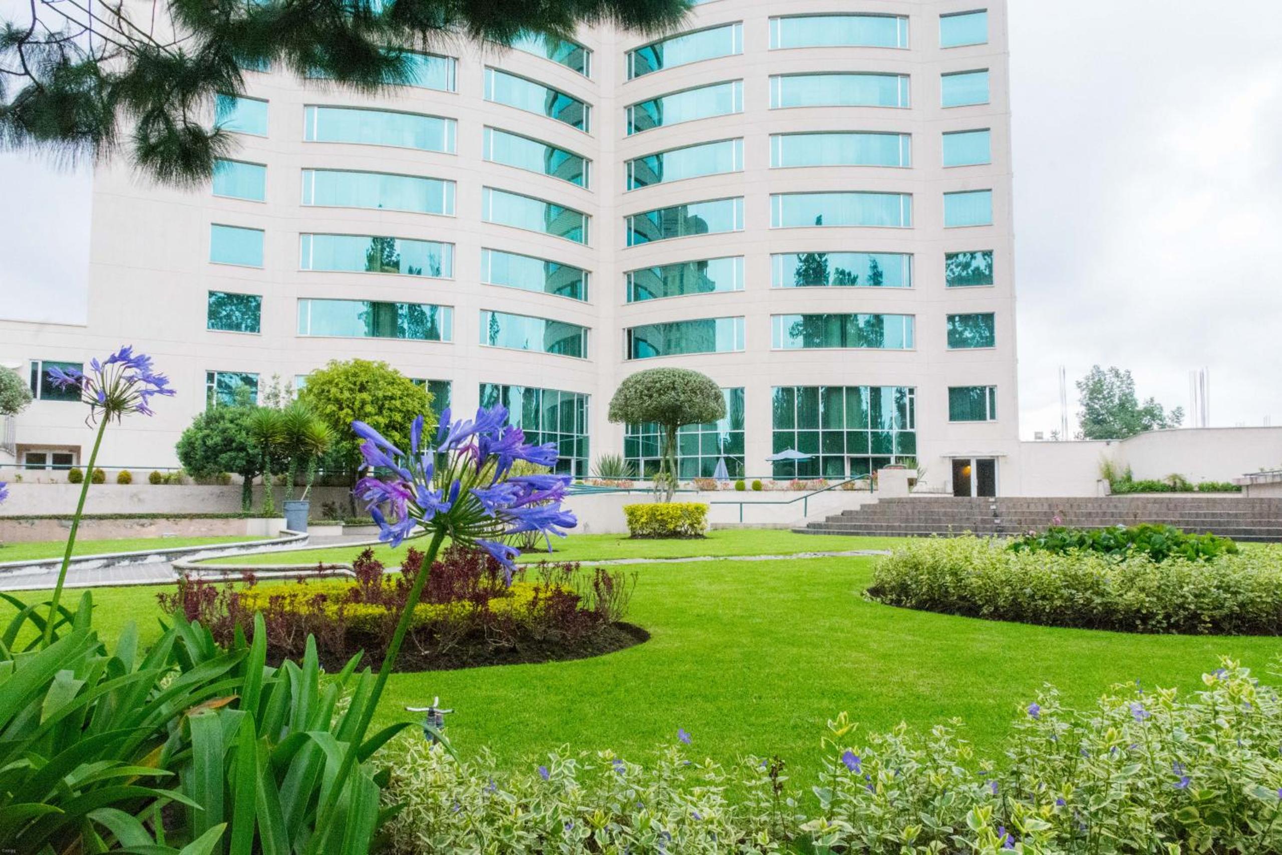 Aparta Hotel Torres de Suites
