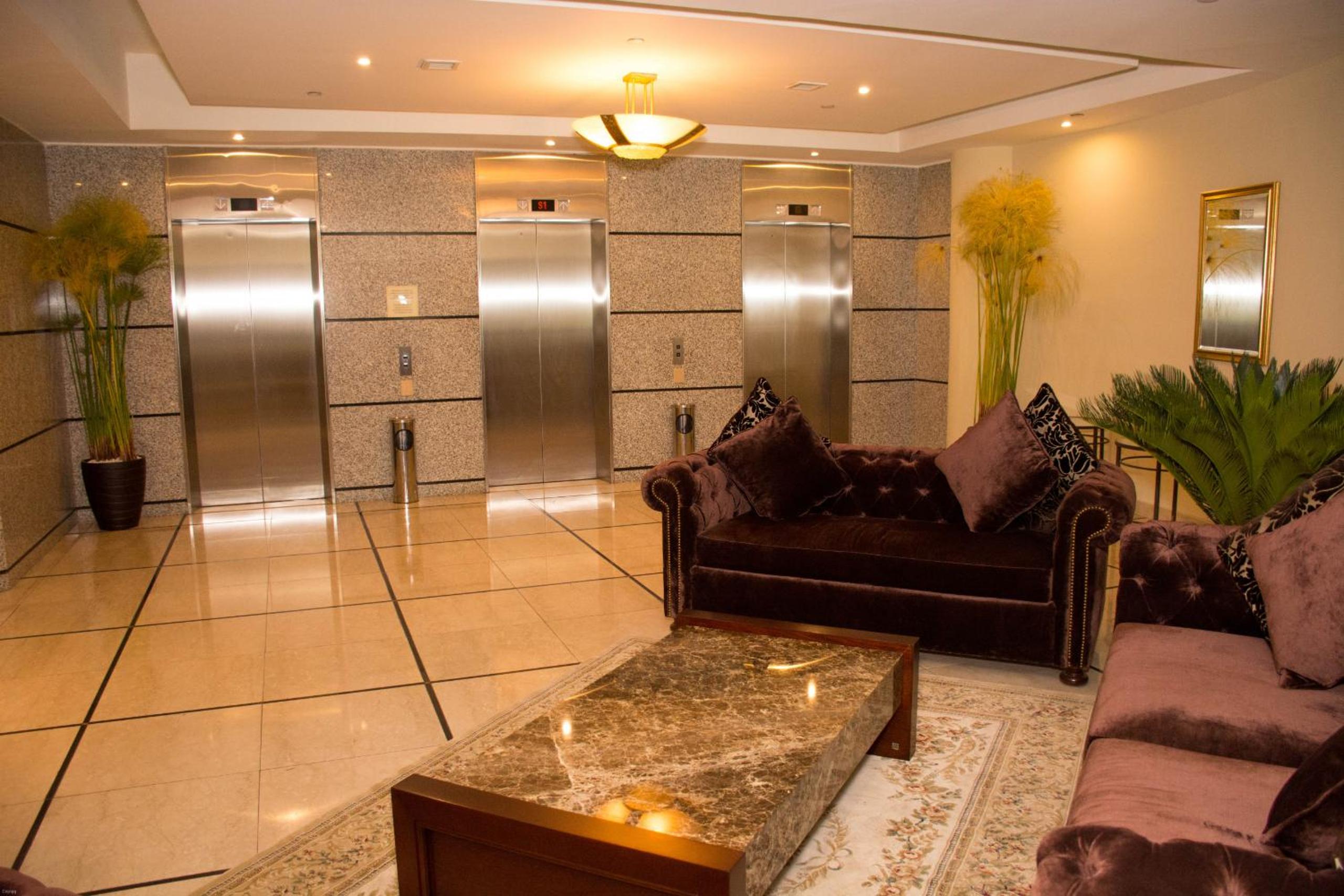 Aparta Hotel Torres de Suites