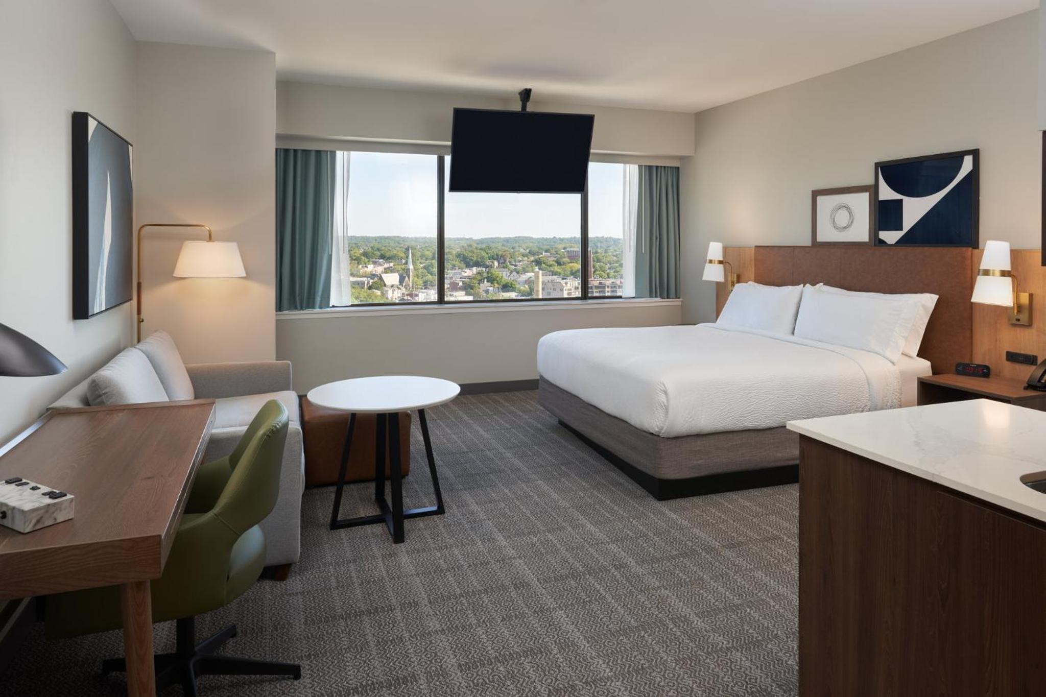 Wilmington Vacations - Staybridge Suites Wilmington Downtown, an IHG Hotel - Property Image 3