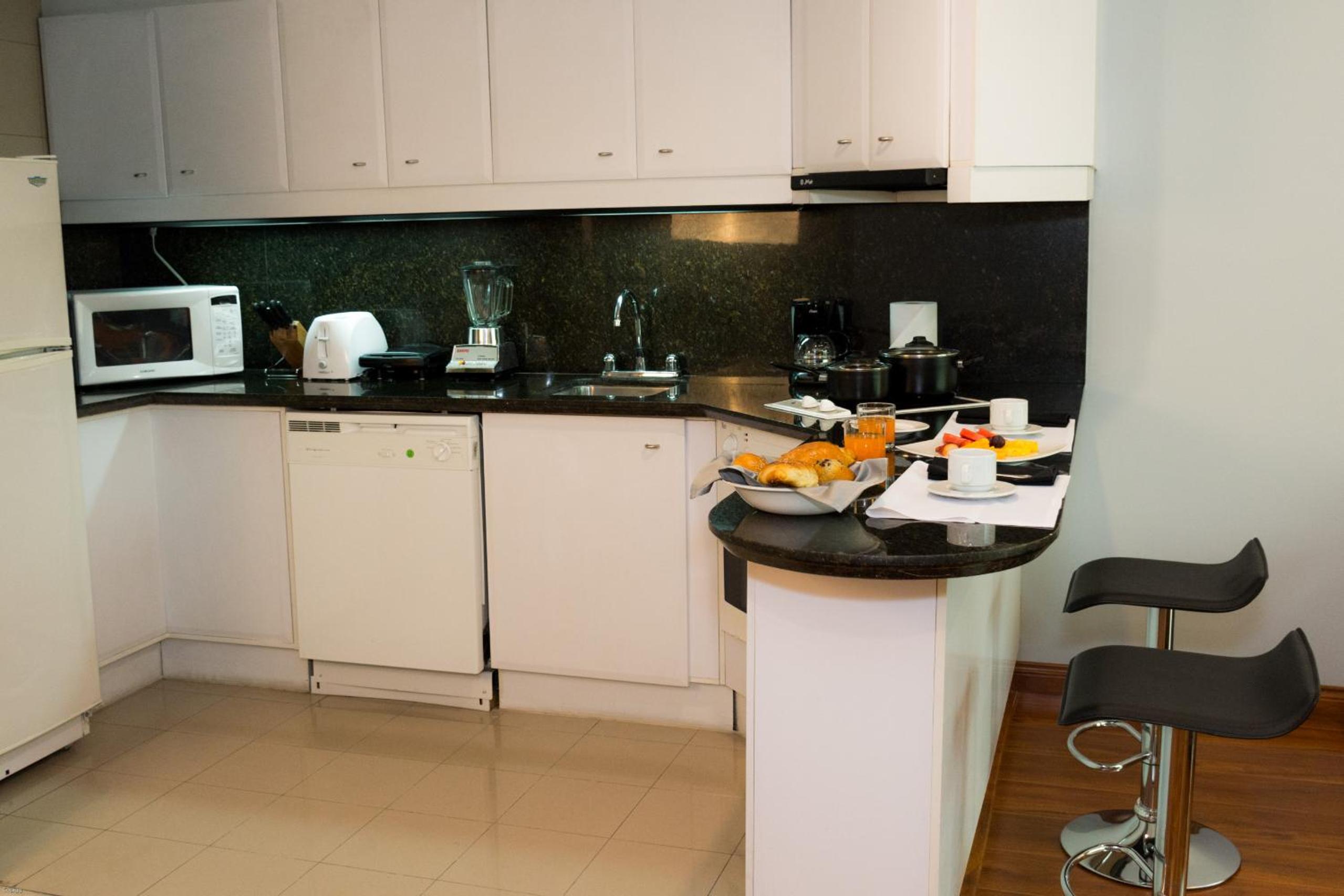 Aparta Hotel Torres de Suites