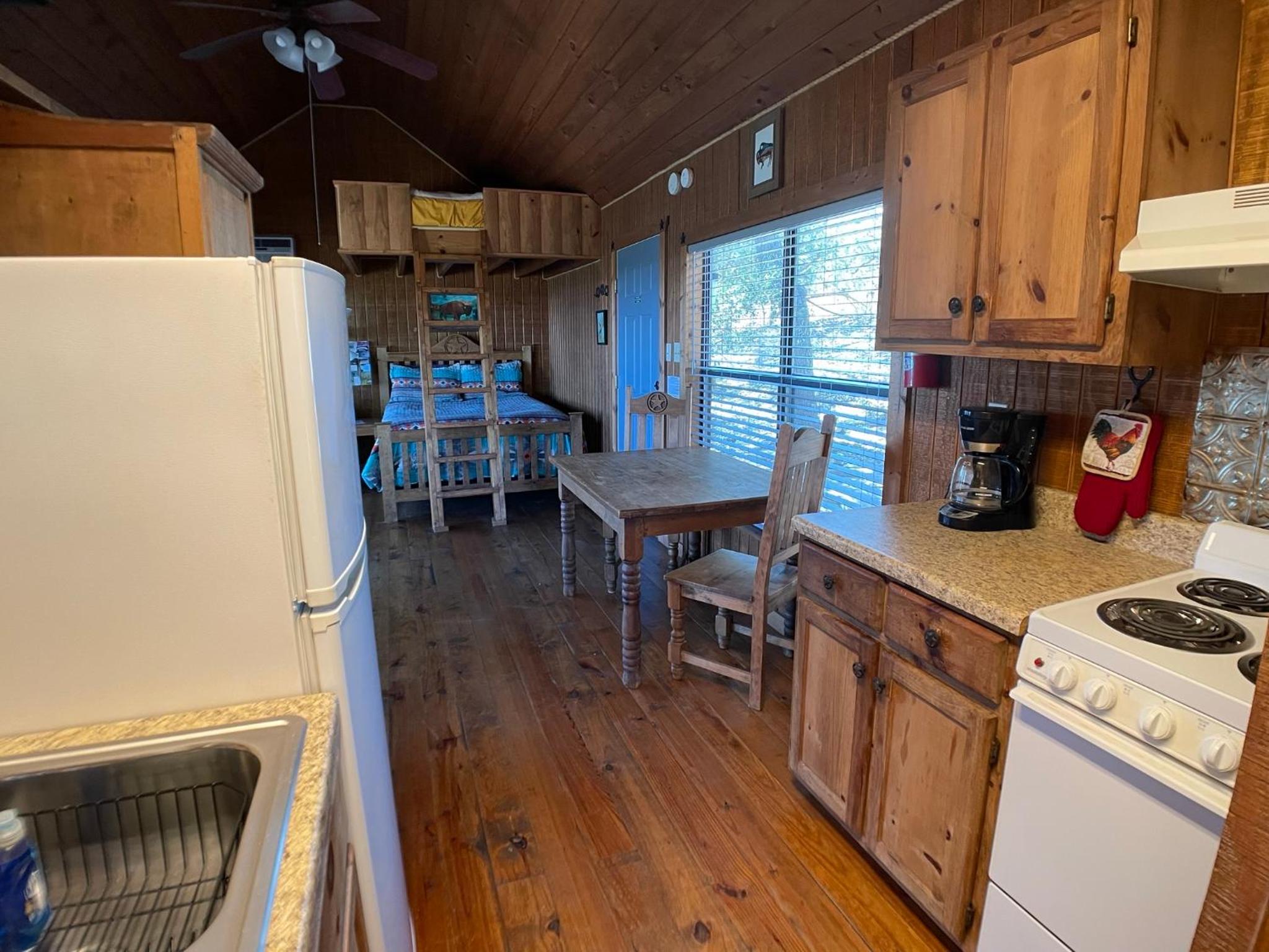 Walnut Canyon Cabins