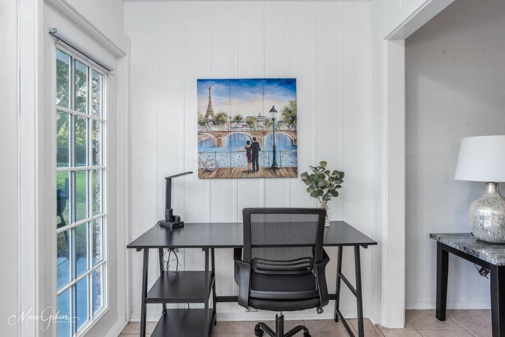 Shreveport Vacations - King Bed, Near LSUS Barksdale, Fast wifi! - Property Image 19