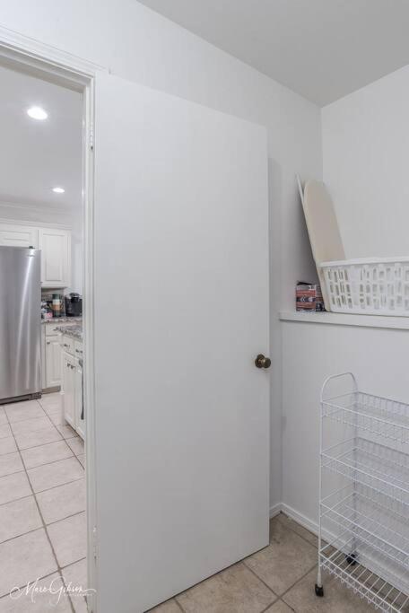 Shreveport Vacations - King Bed, Near LSUS Barksdale, Fast wifi! - Property Image 8