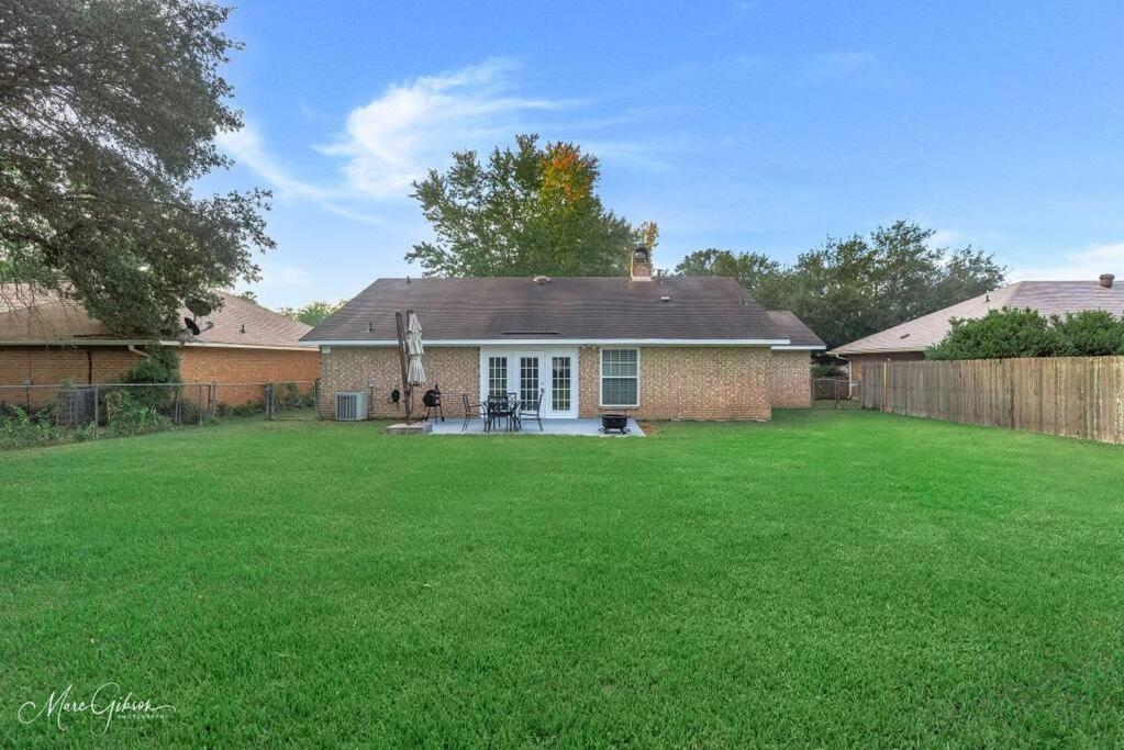 Shreveport Vacations - King Bed, Near LSUS Barksdale, Fast wifi! - Property Image 7