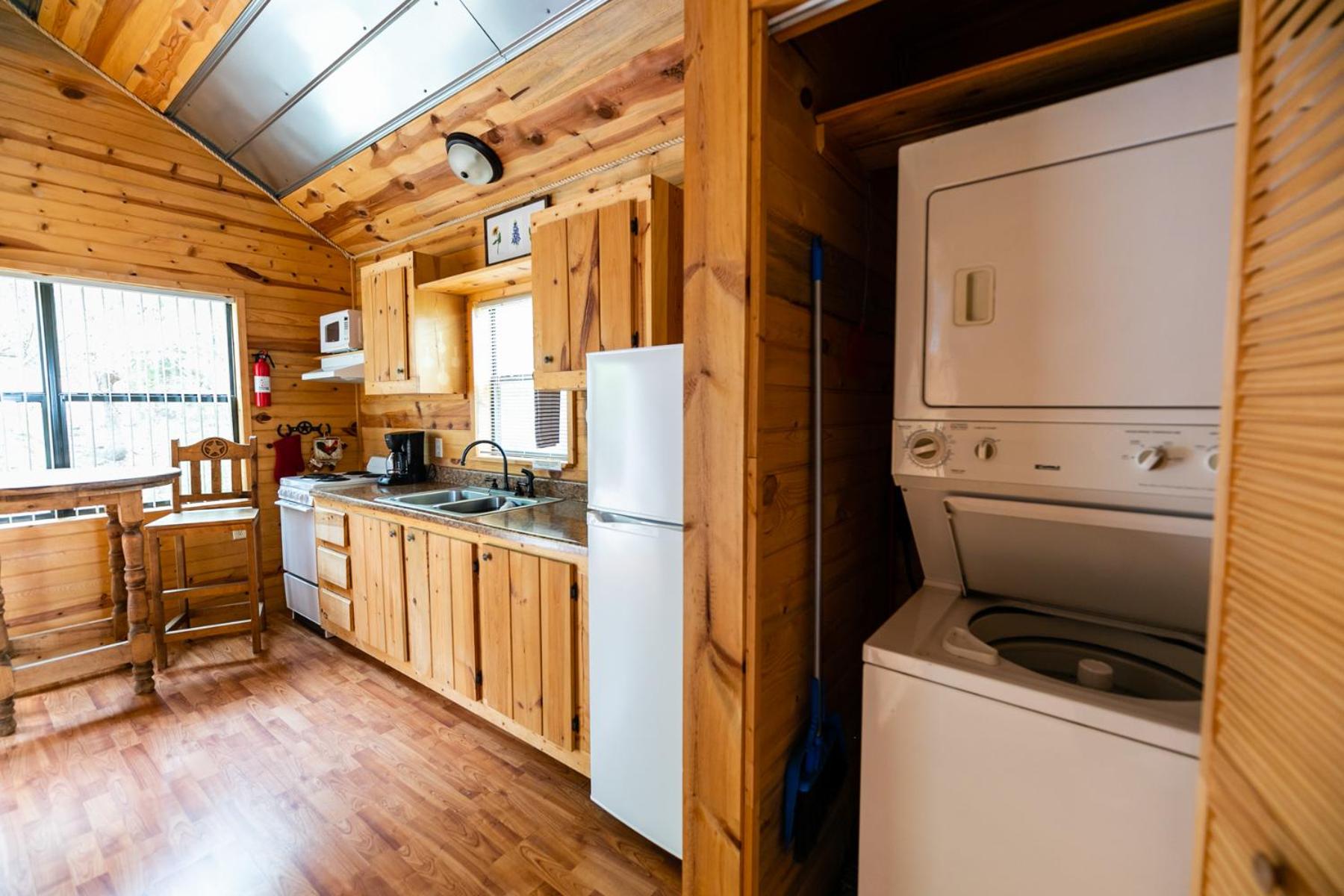 Walnut Canyon Cabins