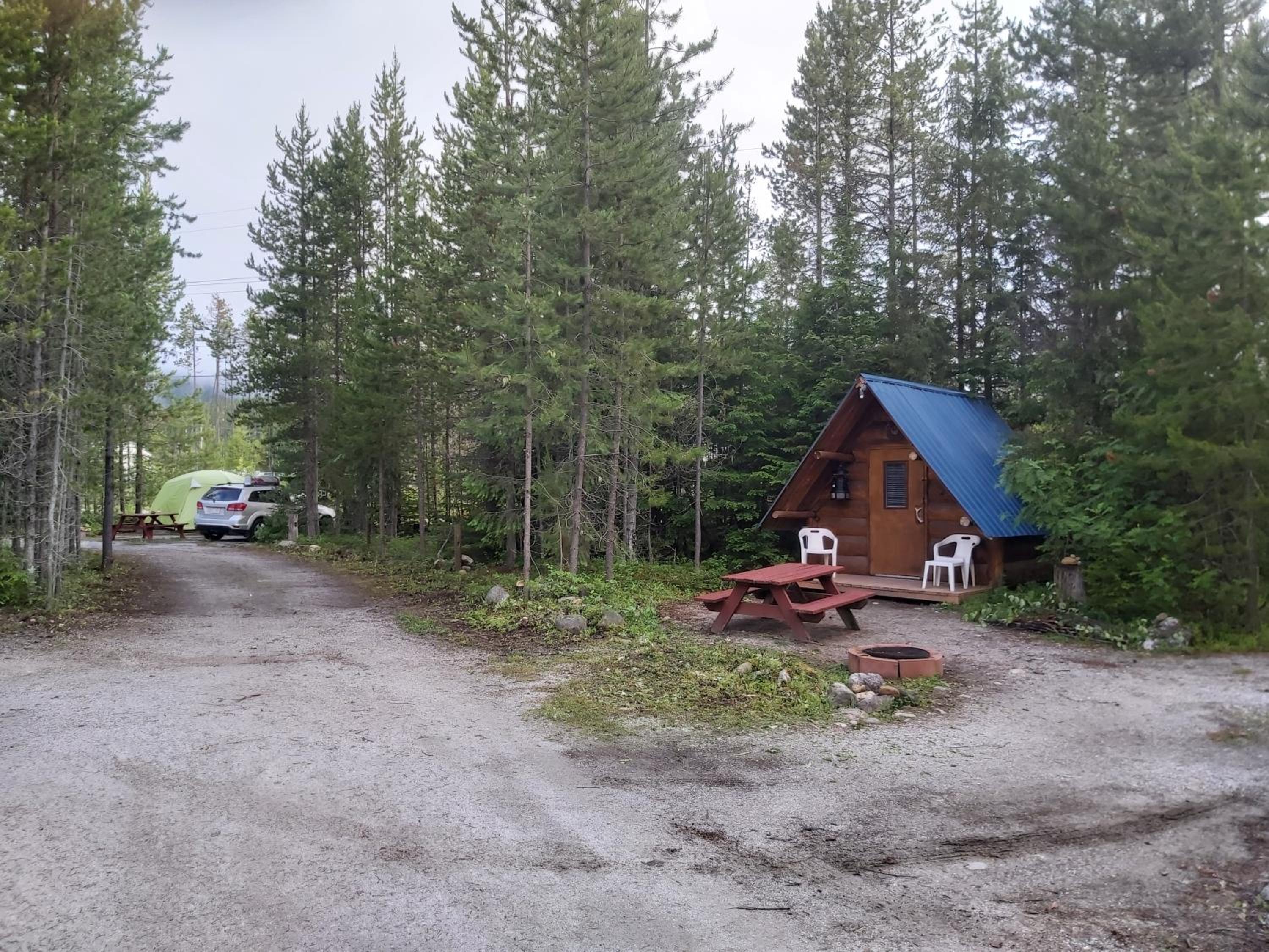 Blue River Campgrounds & Cabin-public washroom