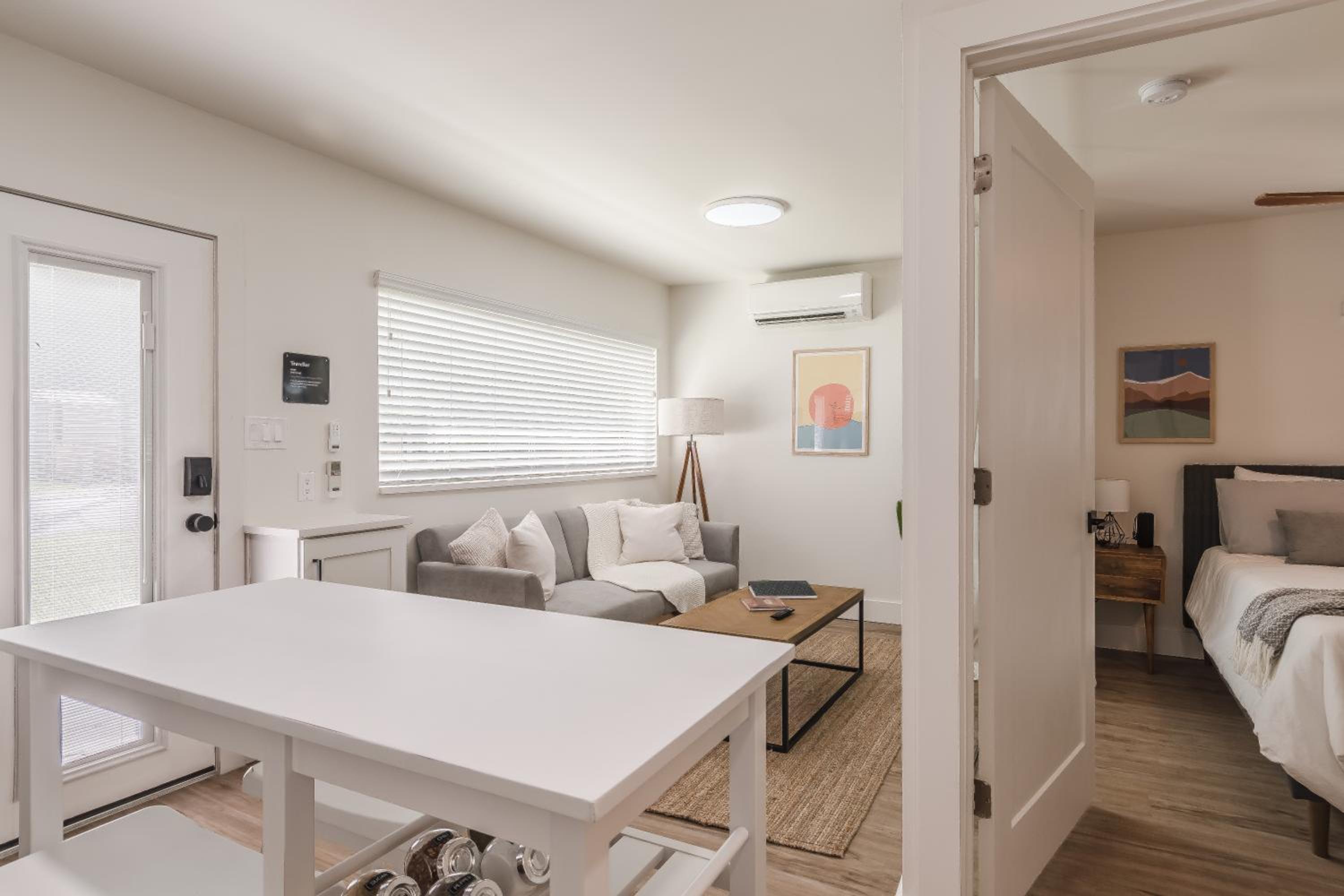 Luxury Tiny Home 2 Miles from Downtown Orlando