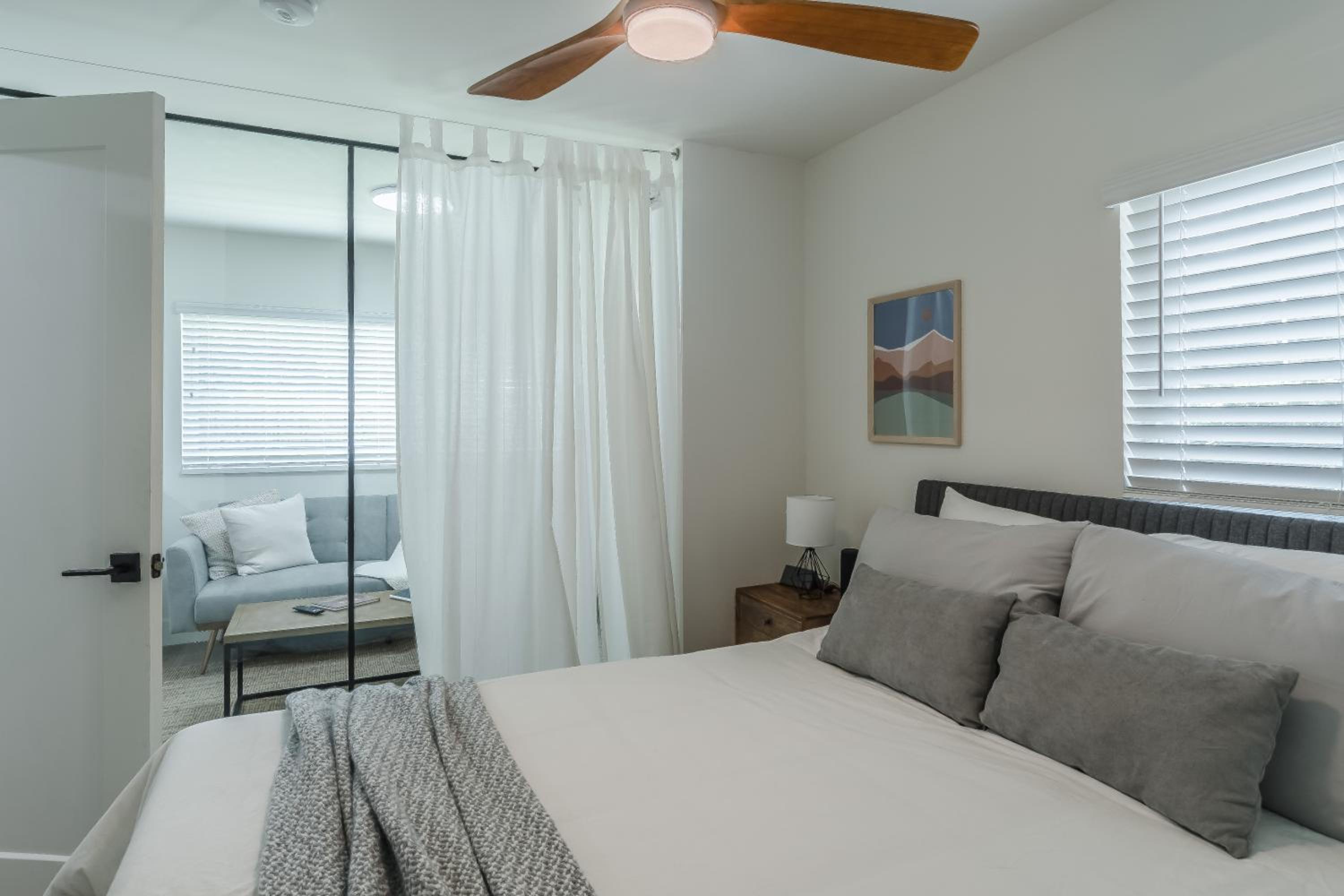 Luxury Tiny Home 2 Miles from Downtown Orlando